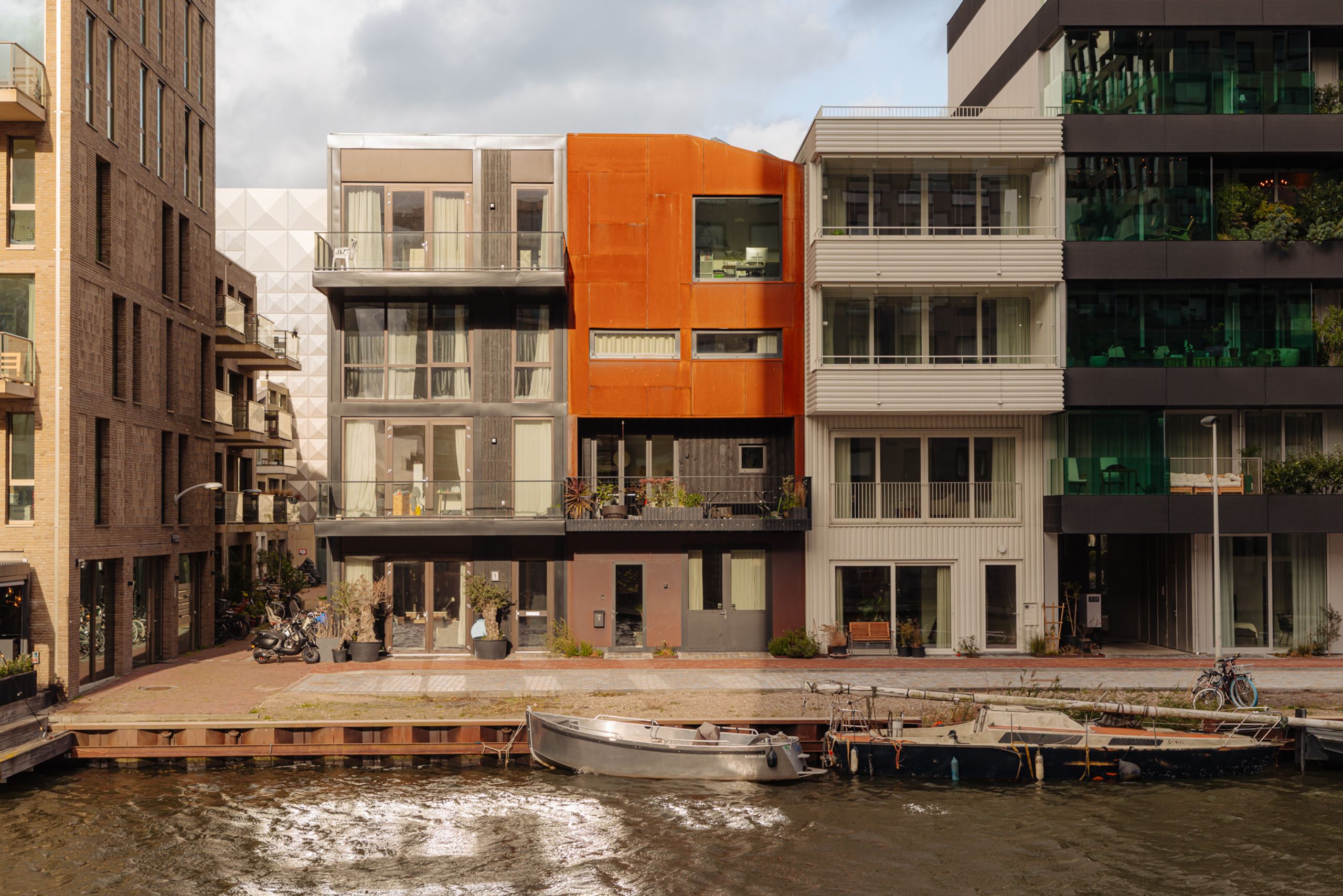 Leen Jongewaardkade 3, Amsterdam