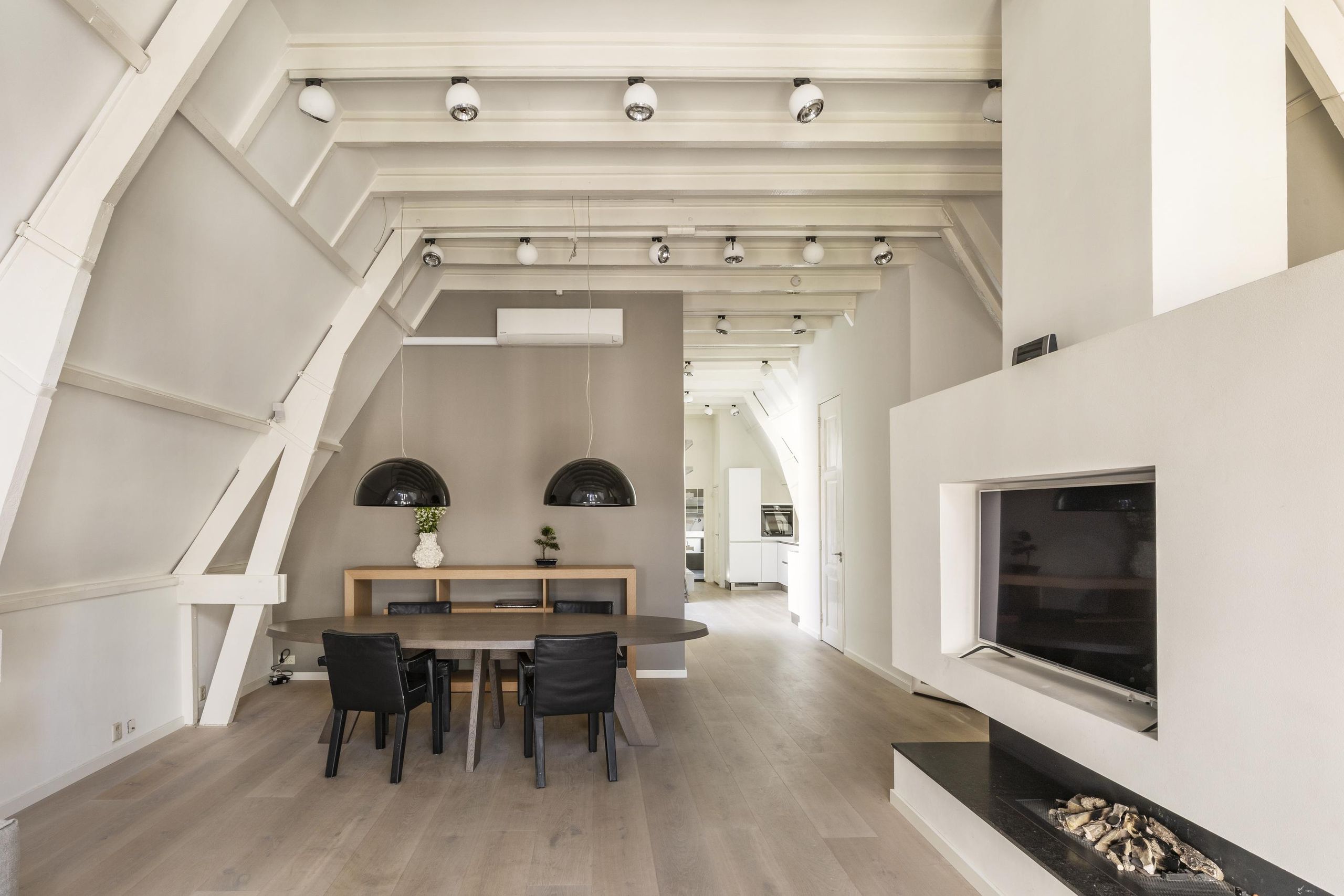 Oudezijds Kolk 5-C — image 1