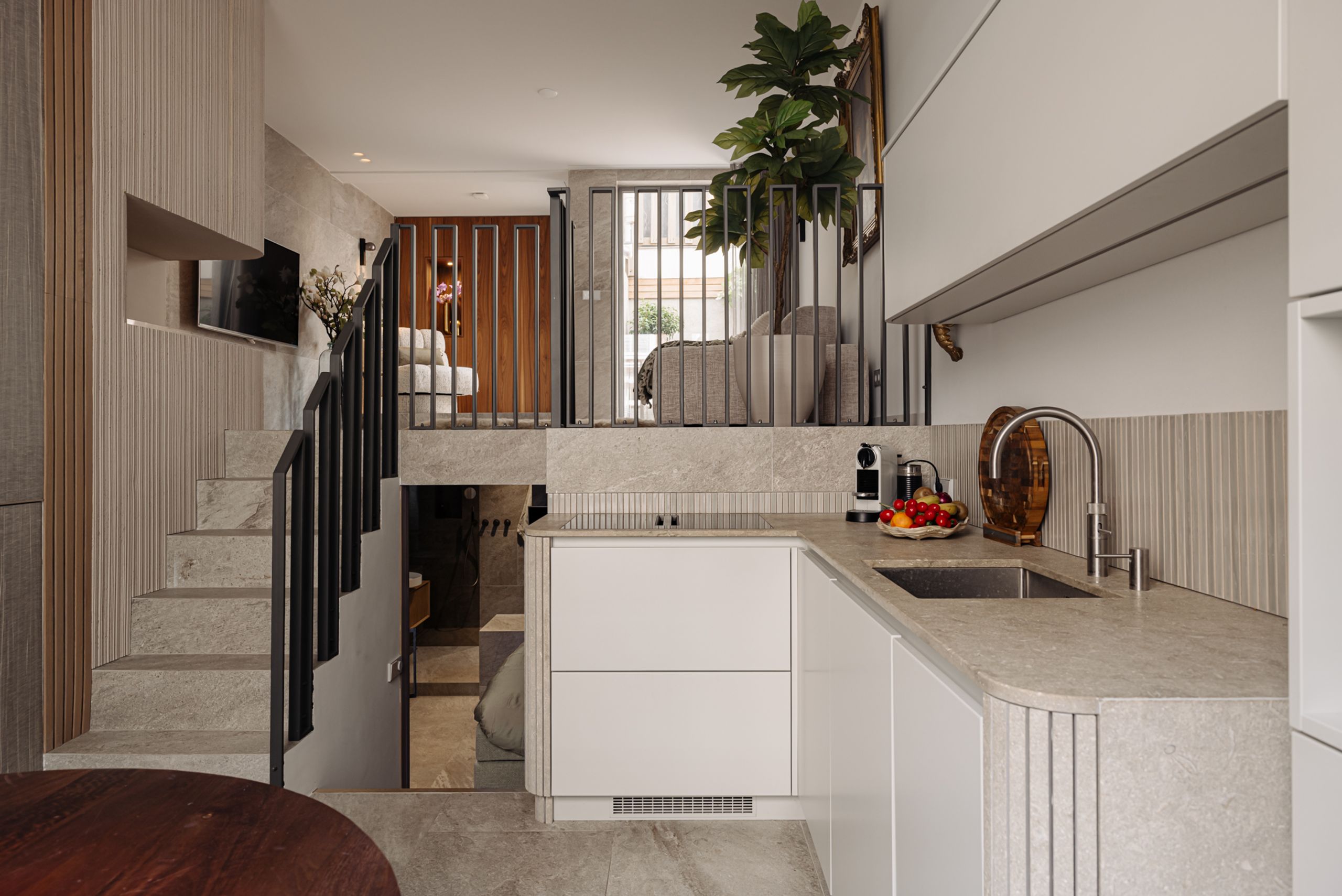 Fokke Simonszstraat 18-H — image 1