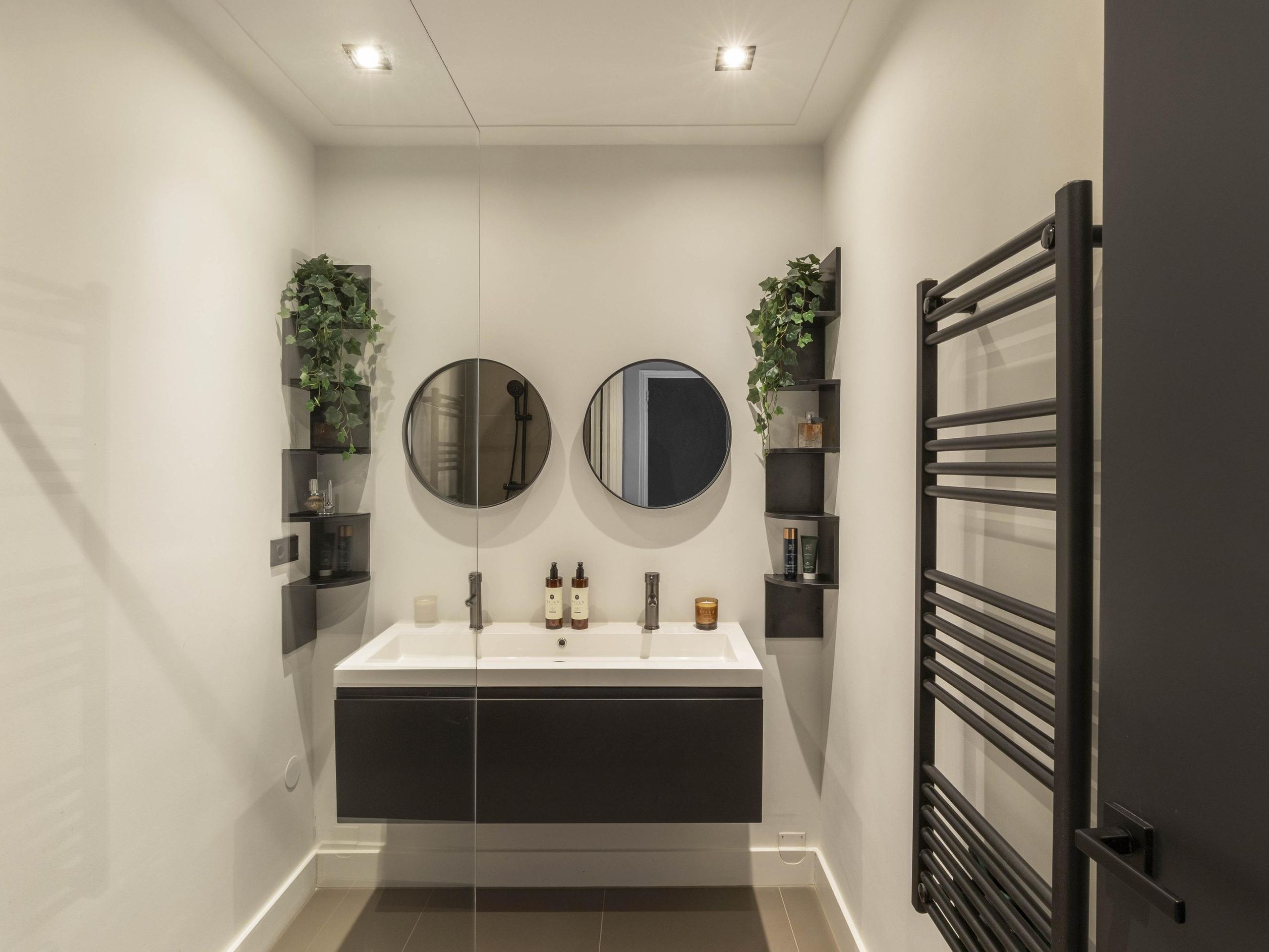 Roerstraat 28-2 — 13