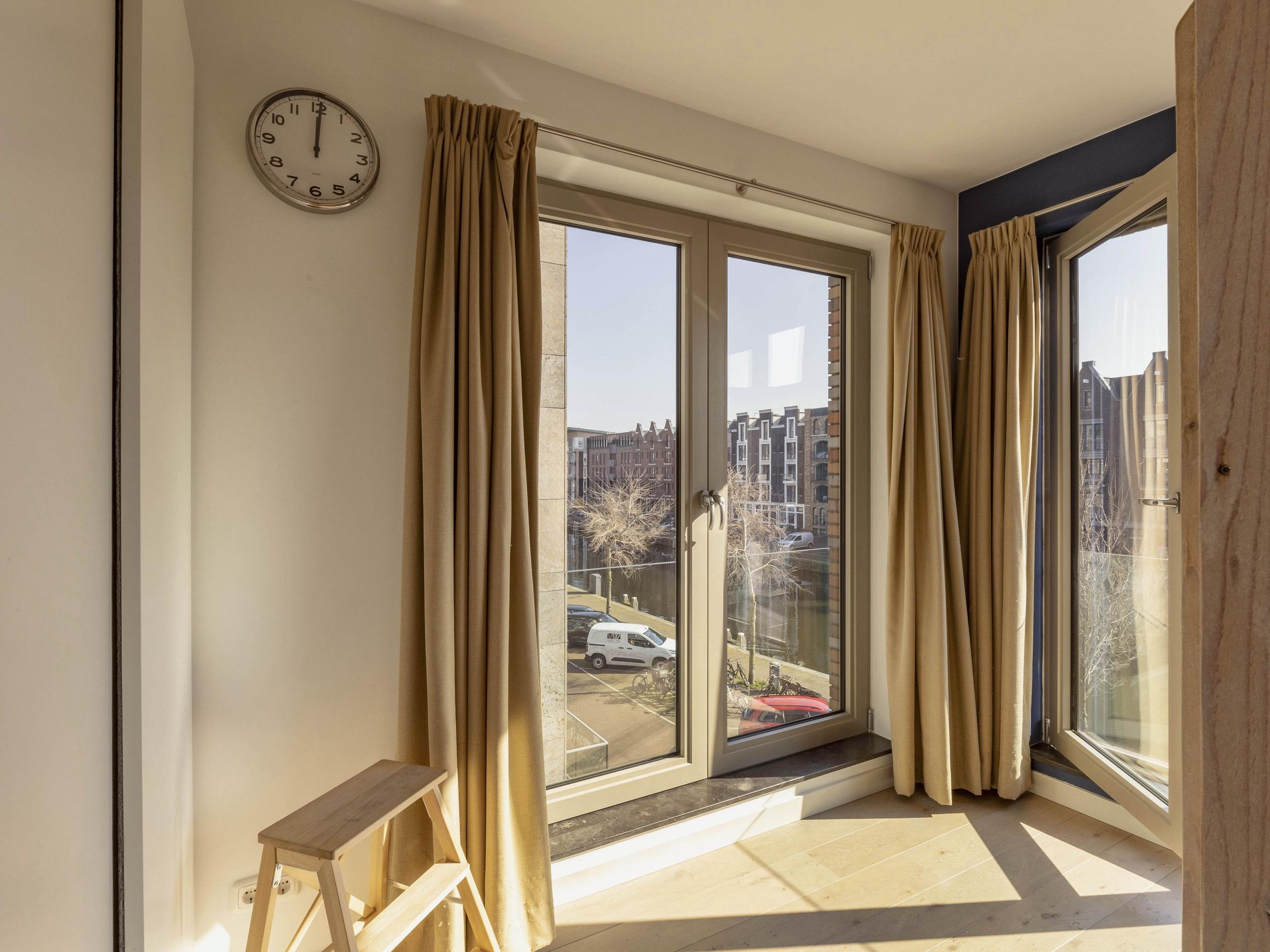 Houthavenkade 9 — 19