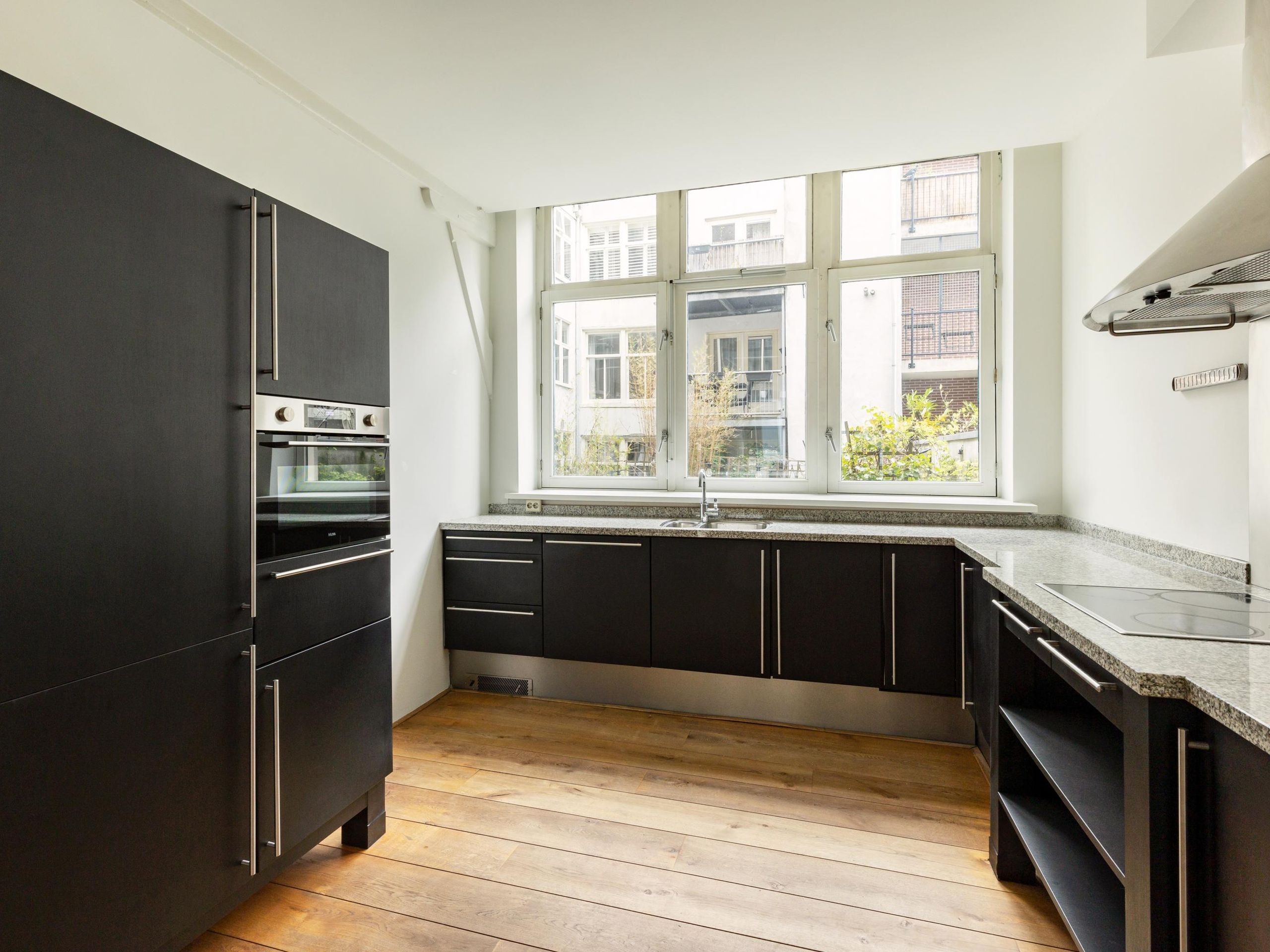 Derde Looiersdwarsstraat 16 — 15