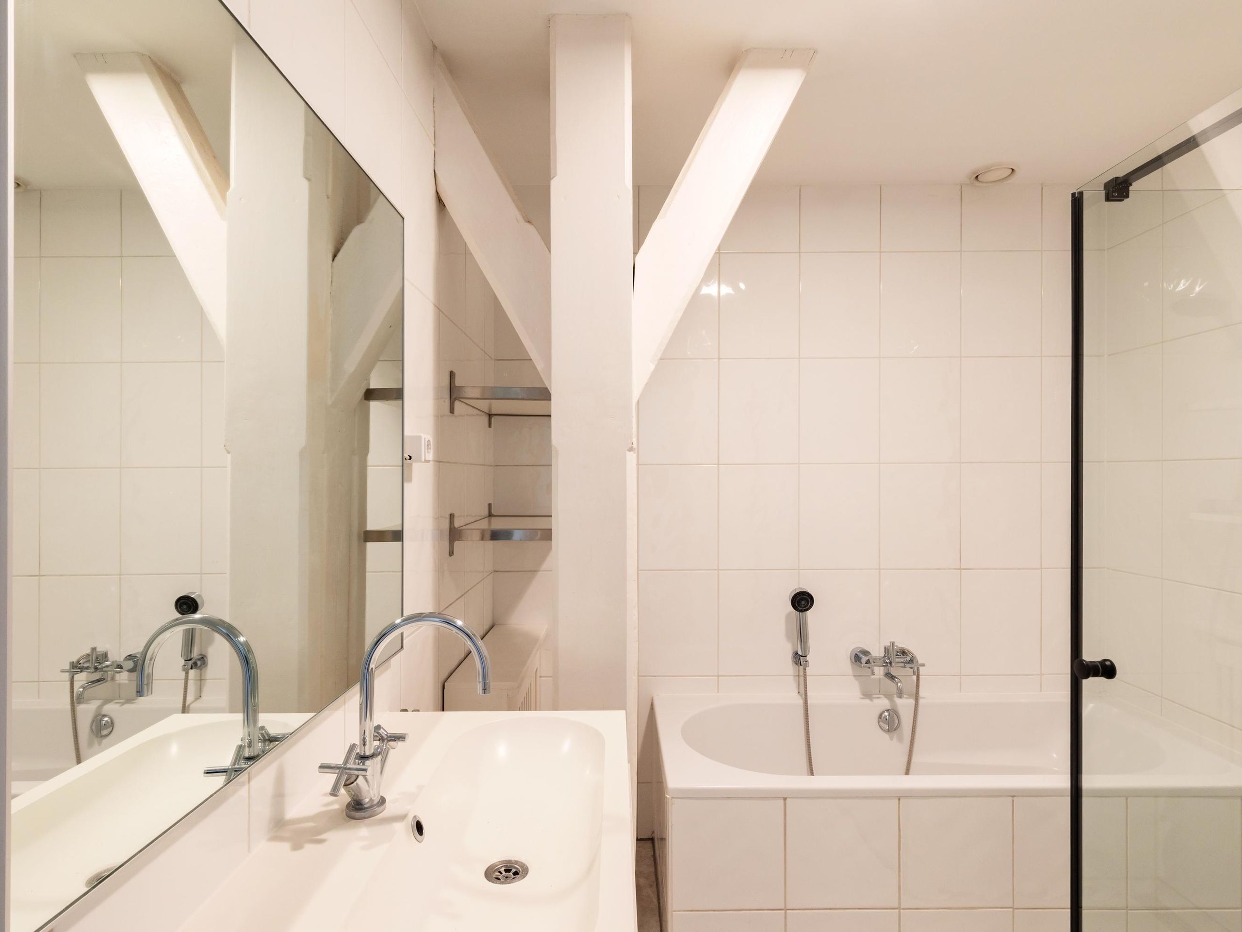 Derde Looiersdwarsstraat 16 — 19