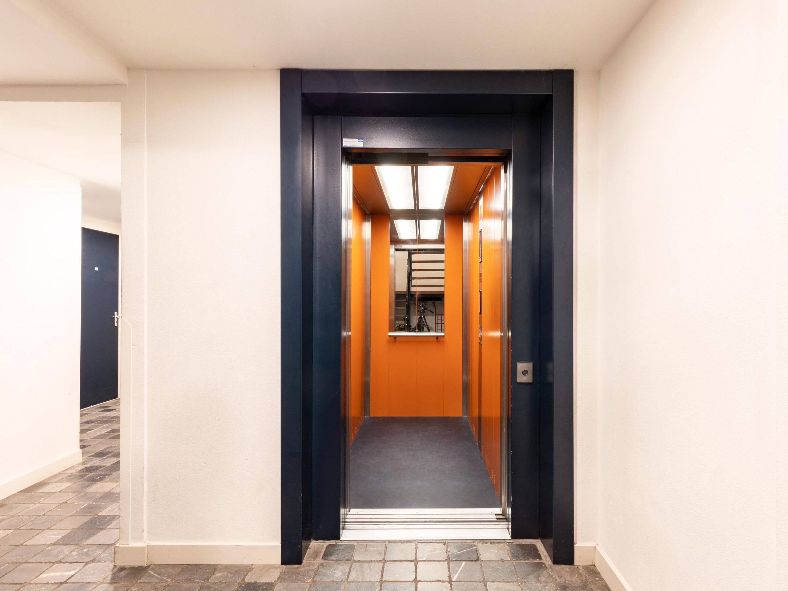 Derde Looiersdwarsstraat 16 — 6