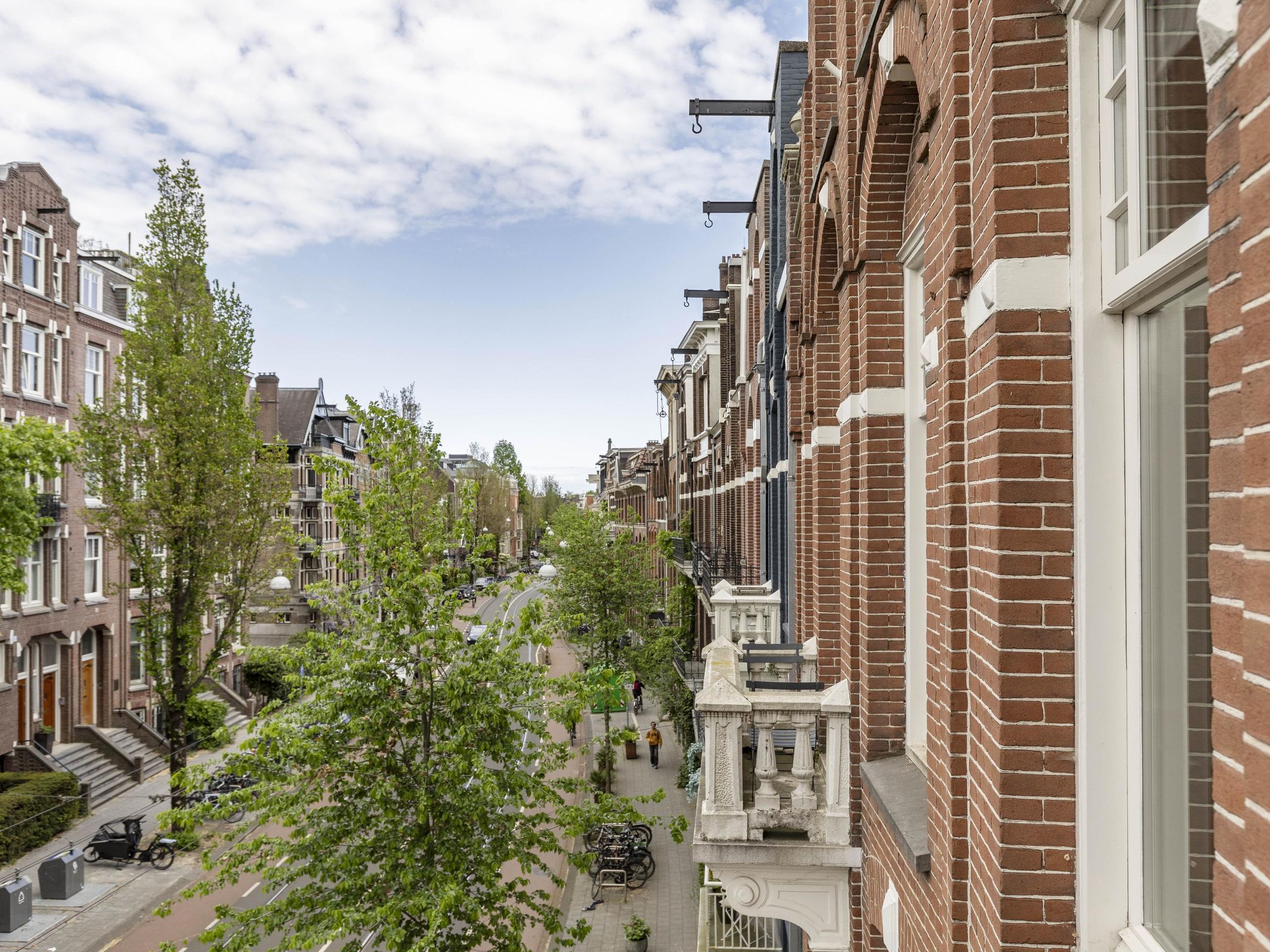 Koninginneweg 117-2 — 10