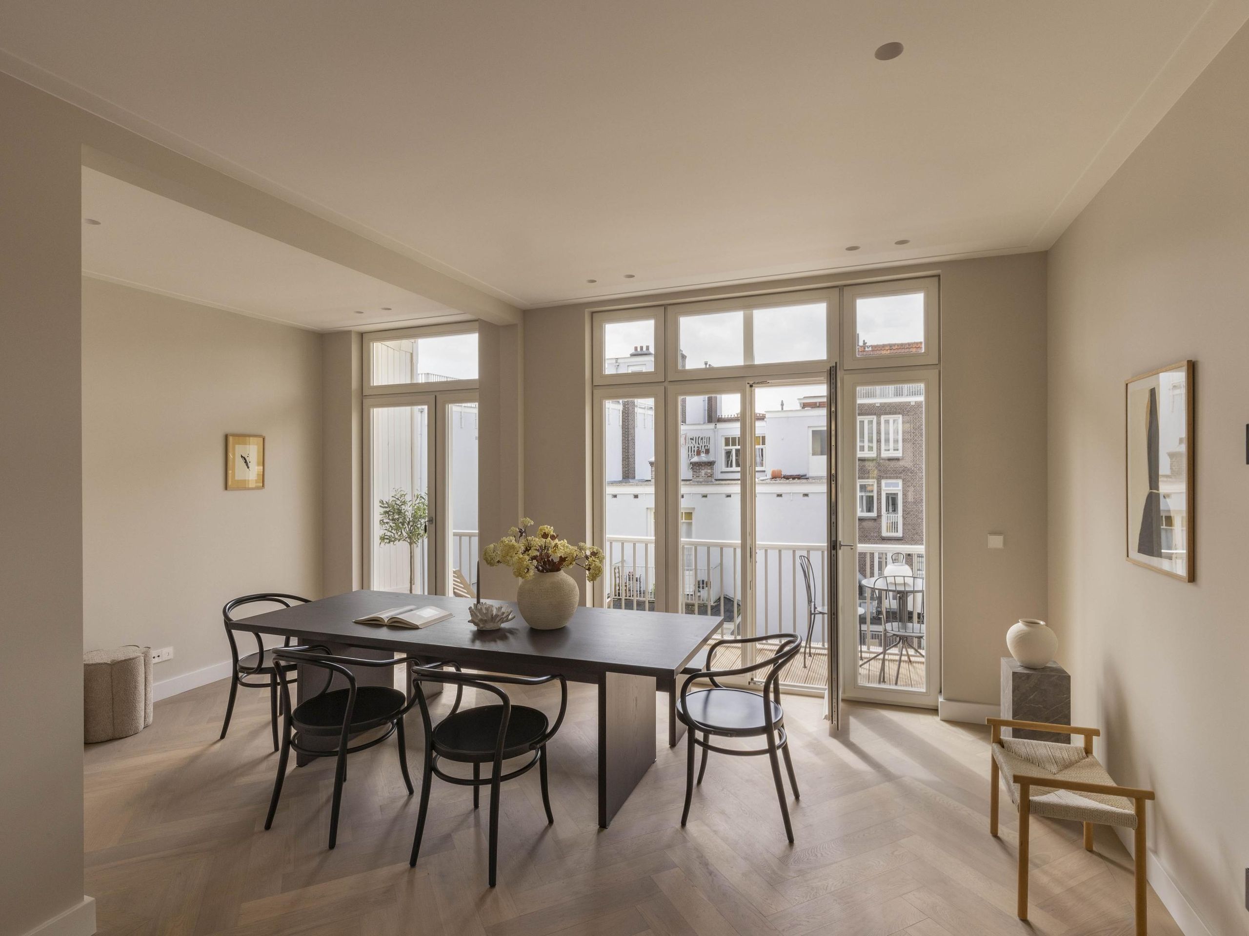 Eerste Helmersstraat 31-3 — 6