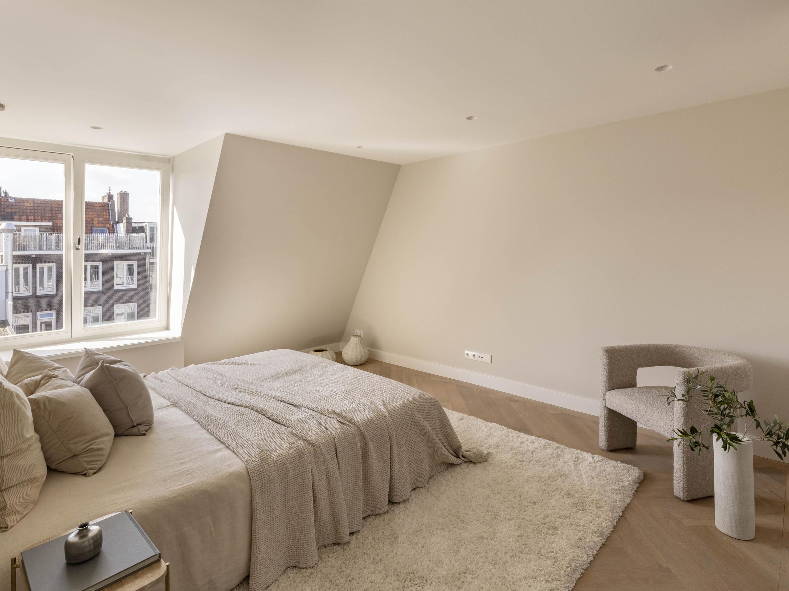 Eerste Helmersstraat 31-3 — 18