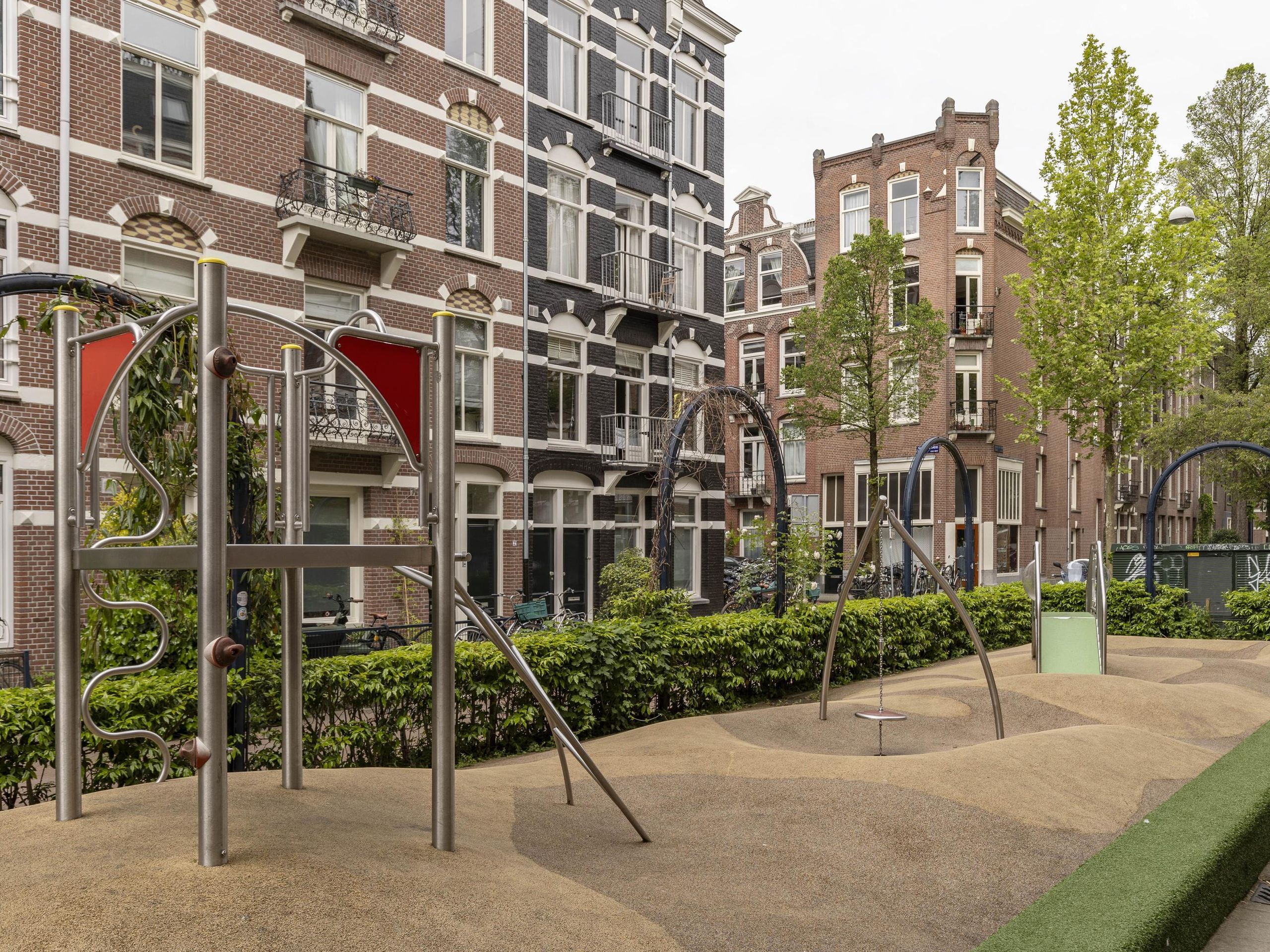 Eerste Helmersstraat 31-3 — 36