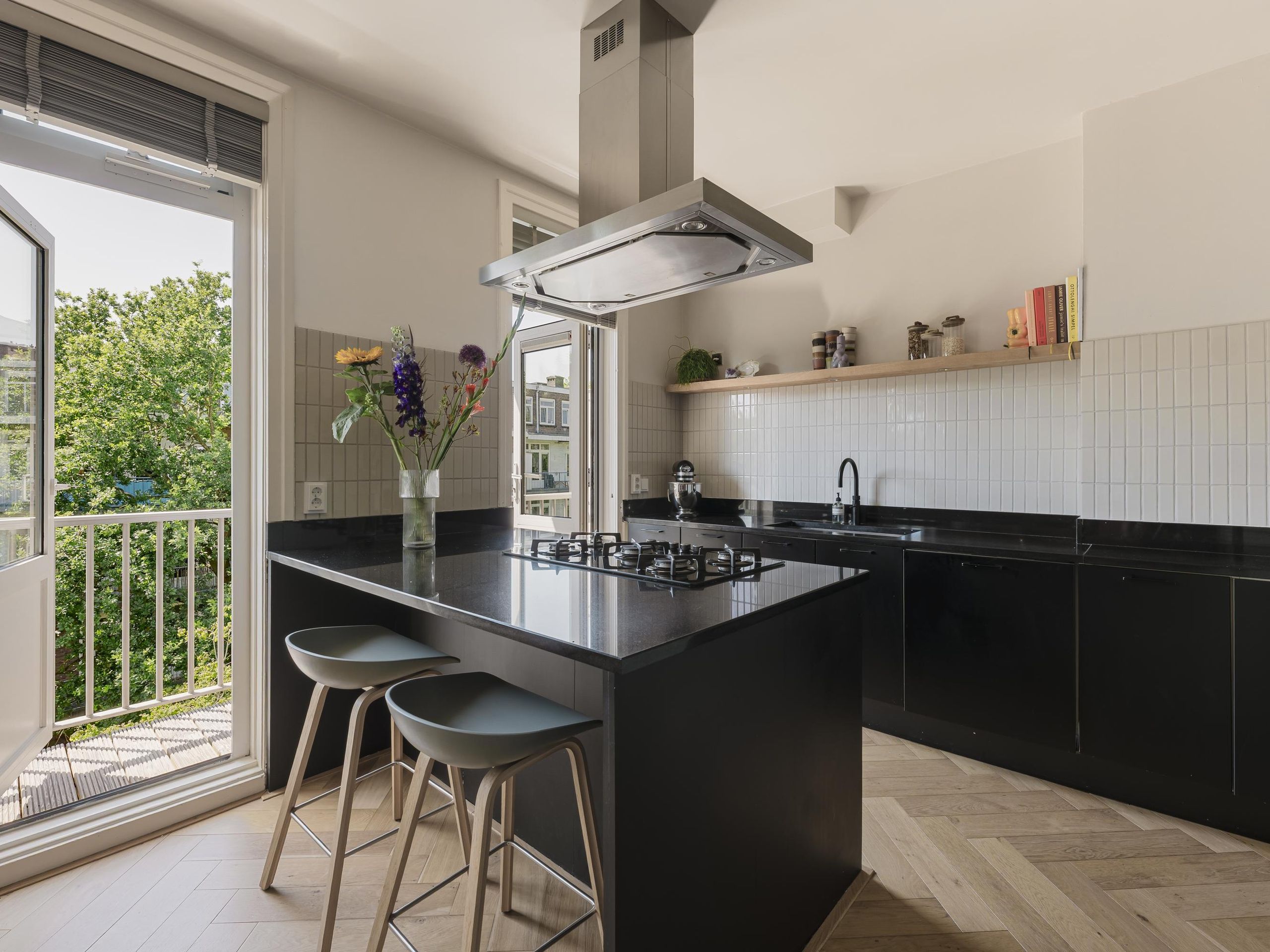 Admiraal De Ruijterweg 291-3 — 10