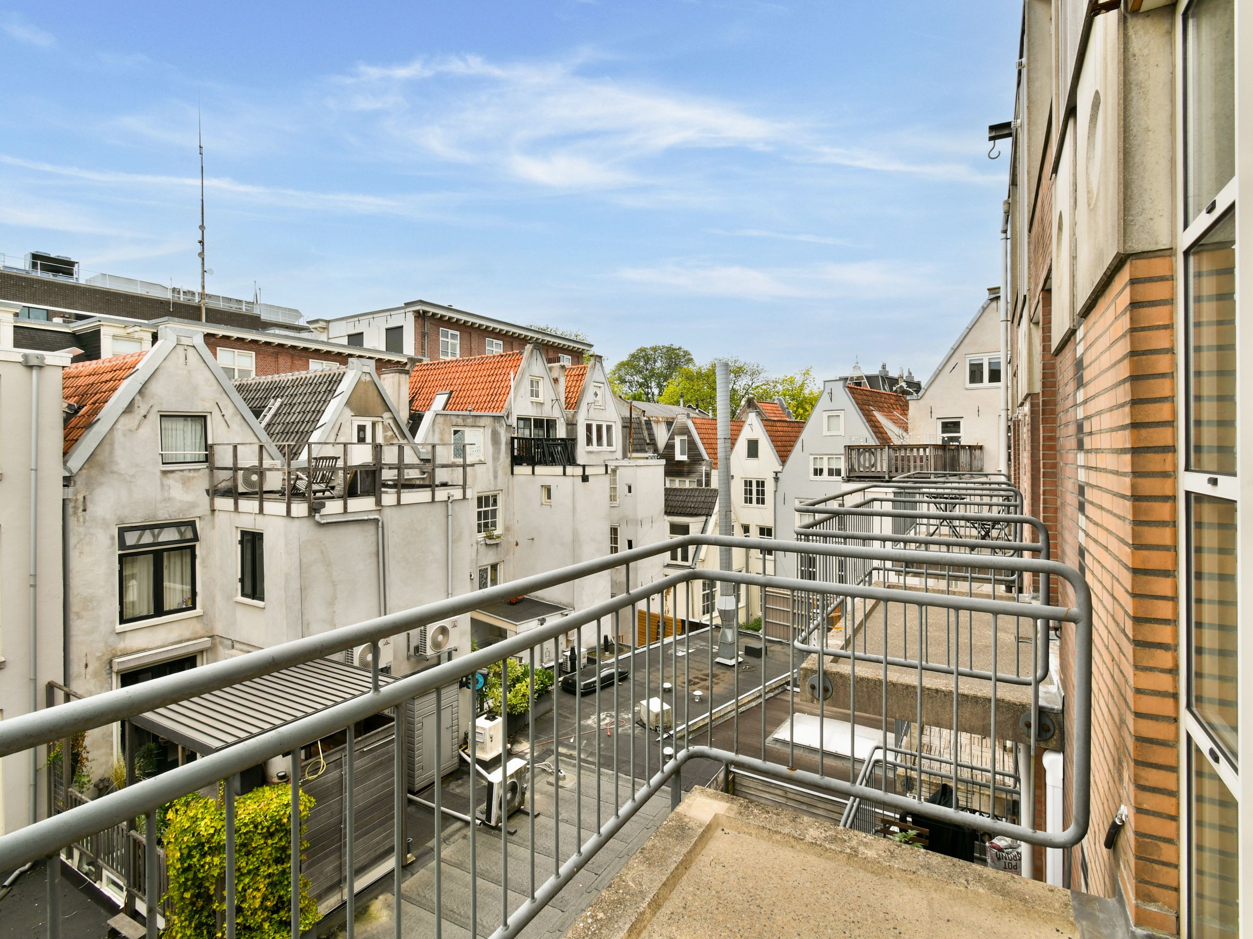 Lange Leidsedwarsstraat 16-D — 11