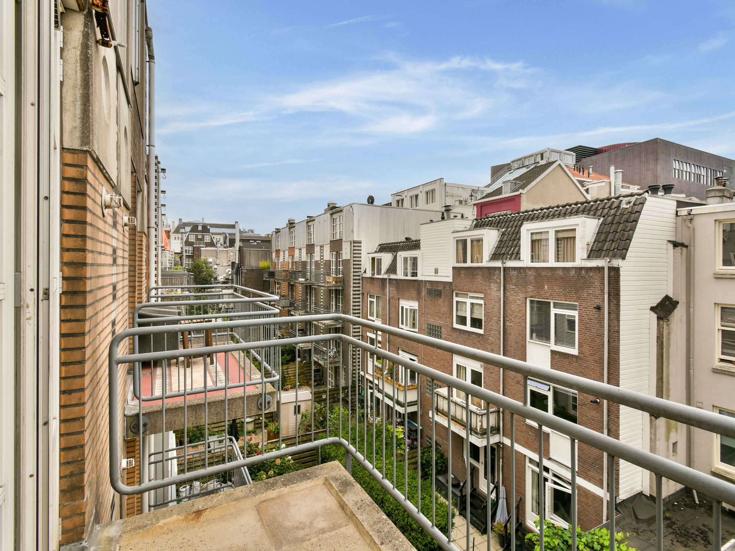 Lange Leidsedwarsstraat 16-D — 12