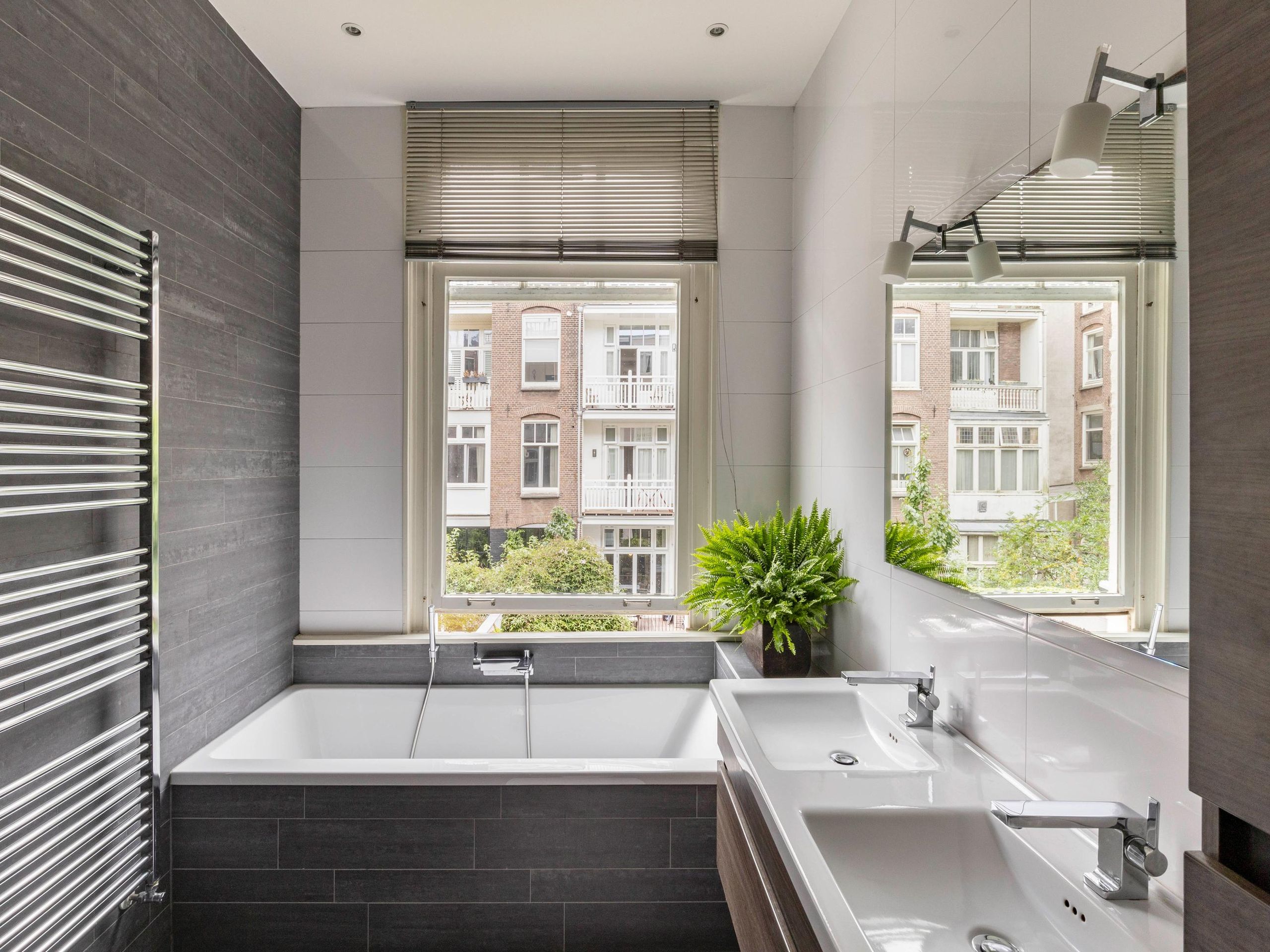 Wouwermanstraat 5-H — 19