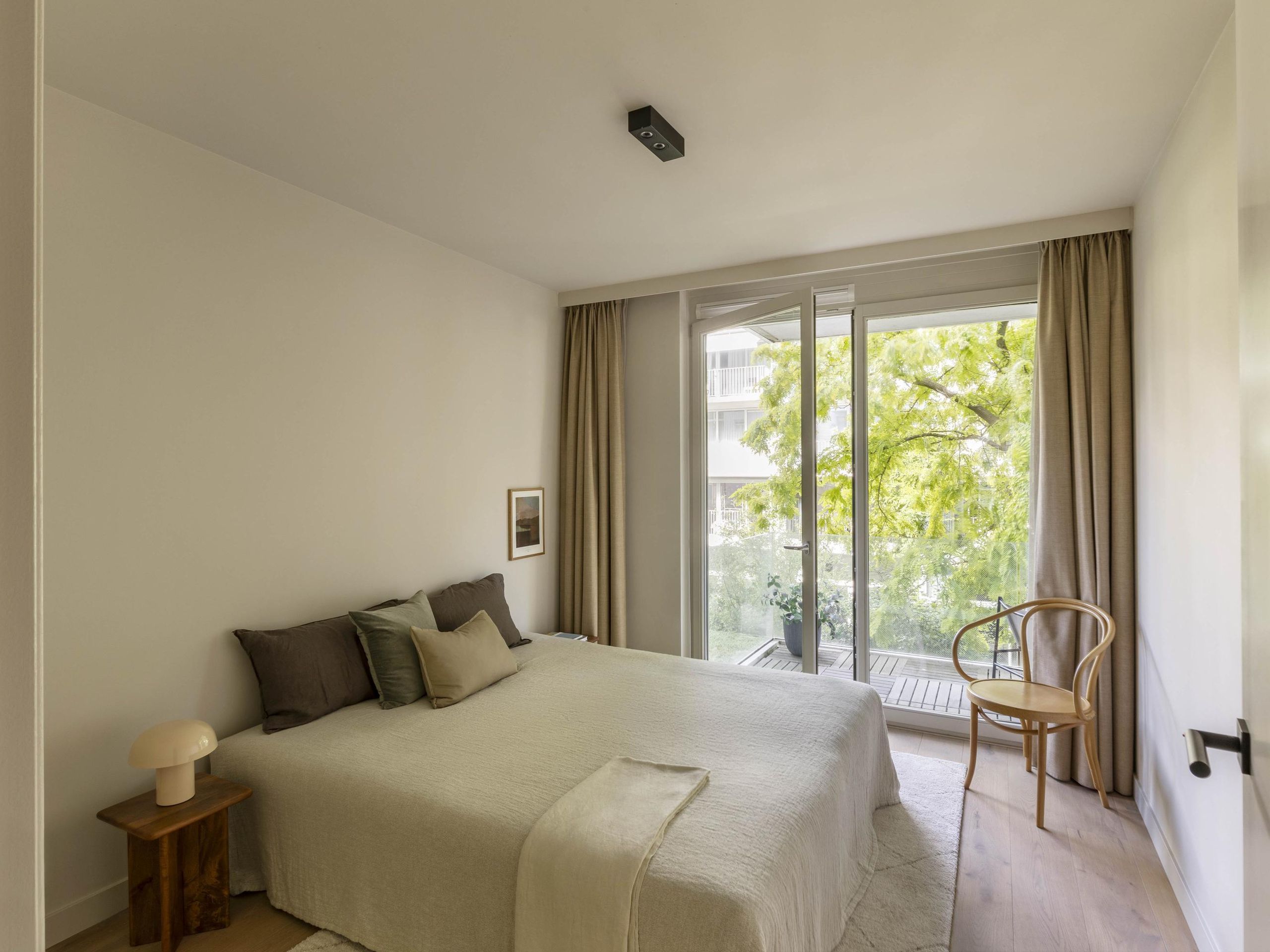 Derde Oosterparkstraat 147-B — 12