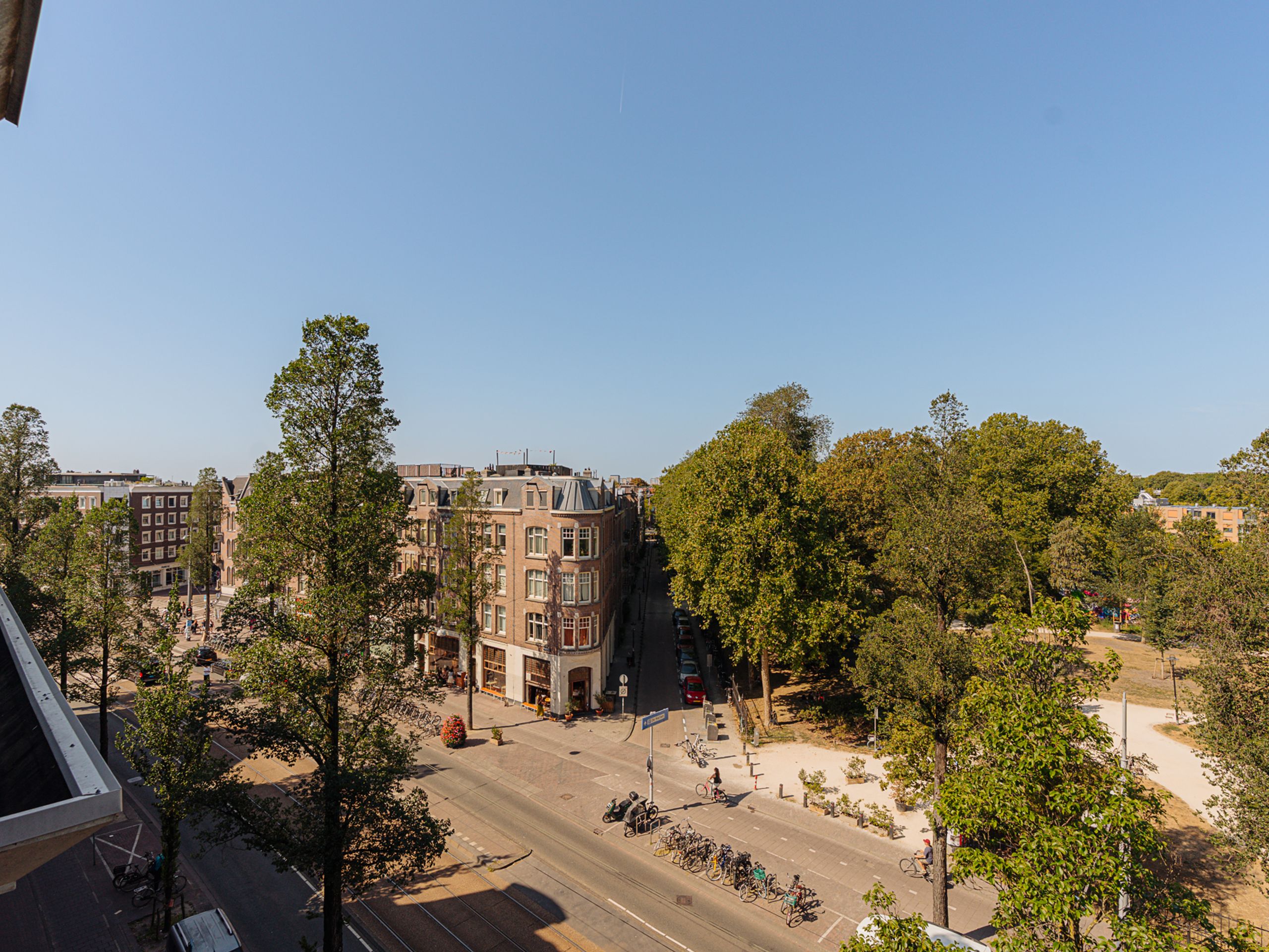 Bilderdijkstraat 21-F — 12