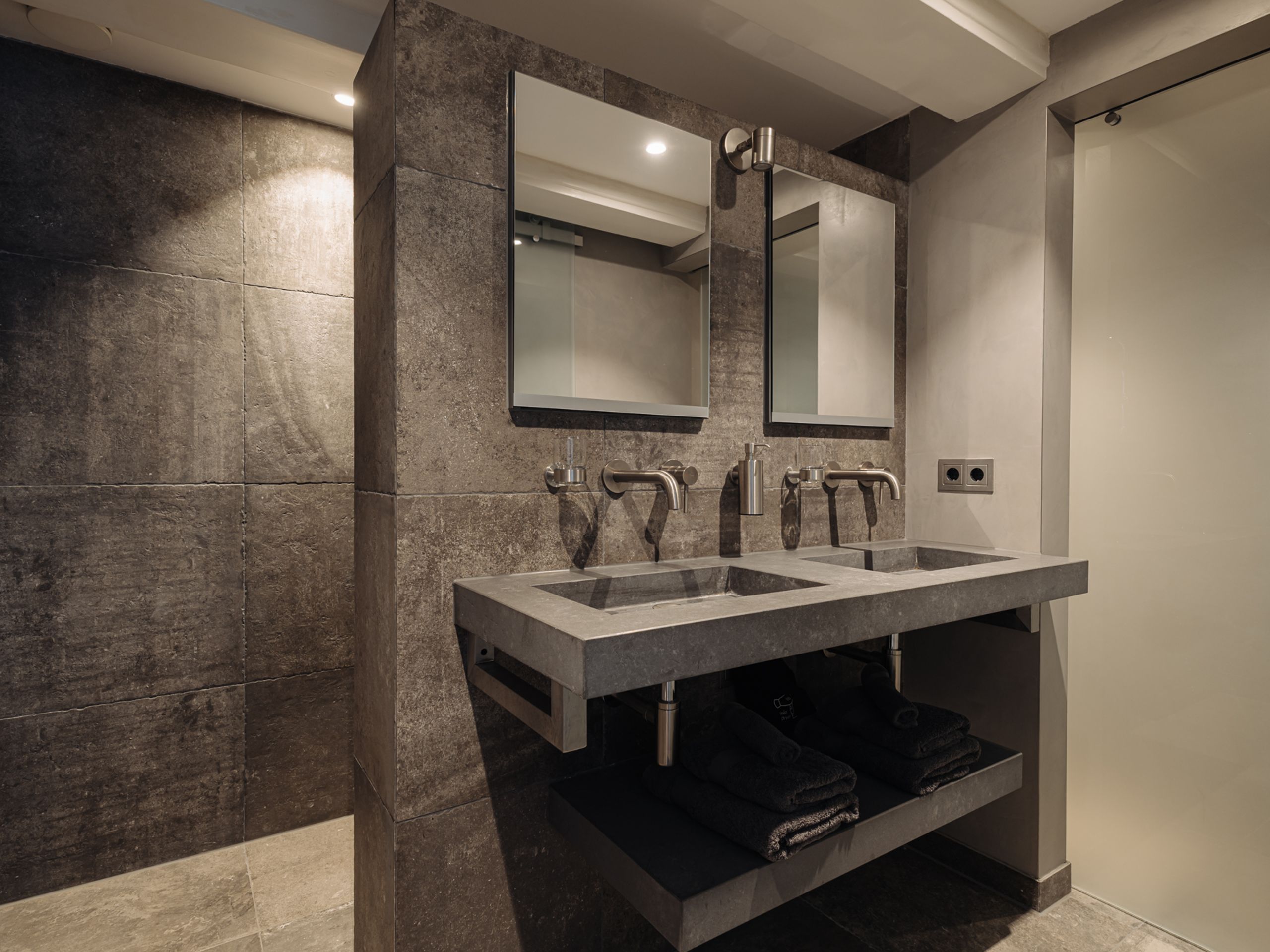 Nieuwe Keizersgracht 54 — 52