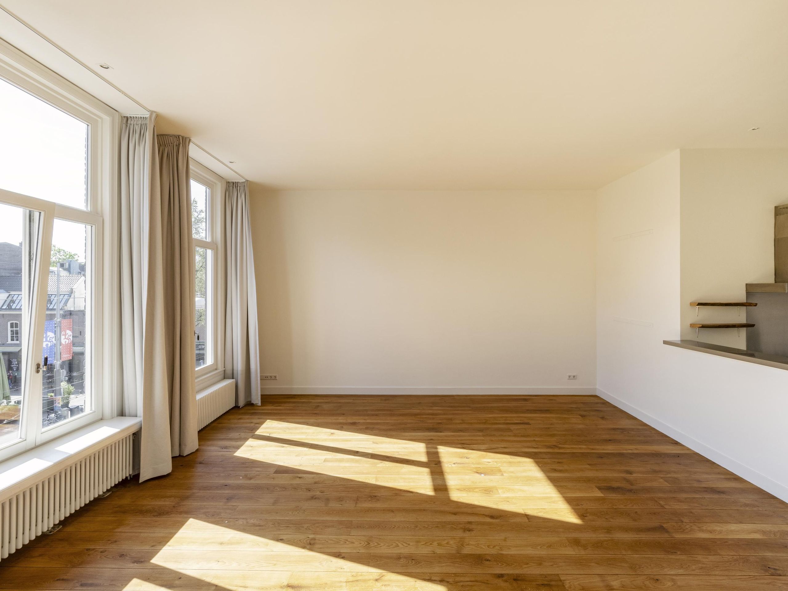 Ferdinand Bolstraat 16-B — 8