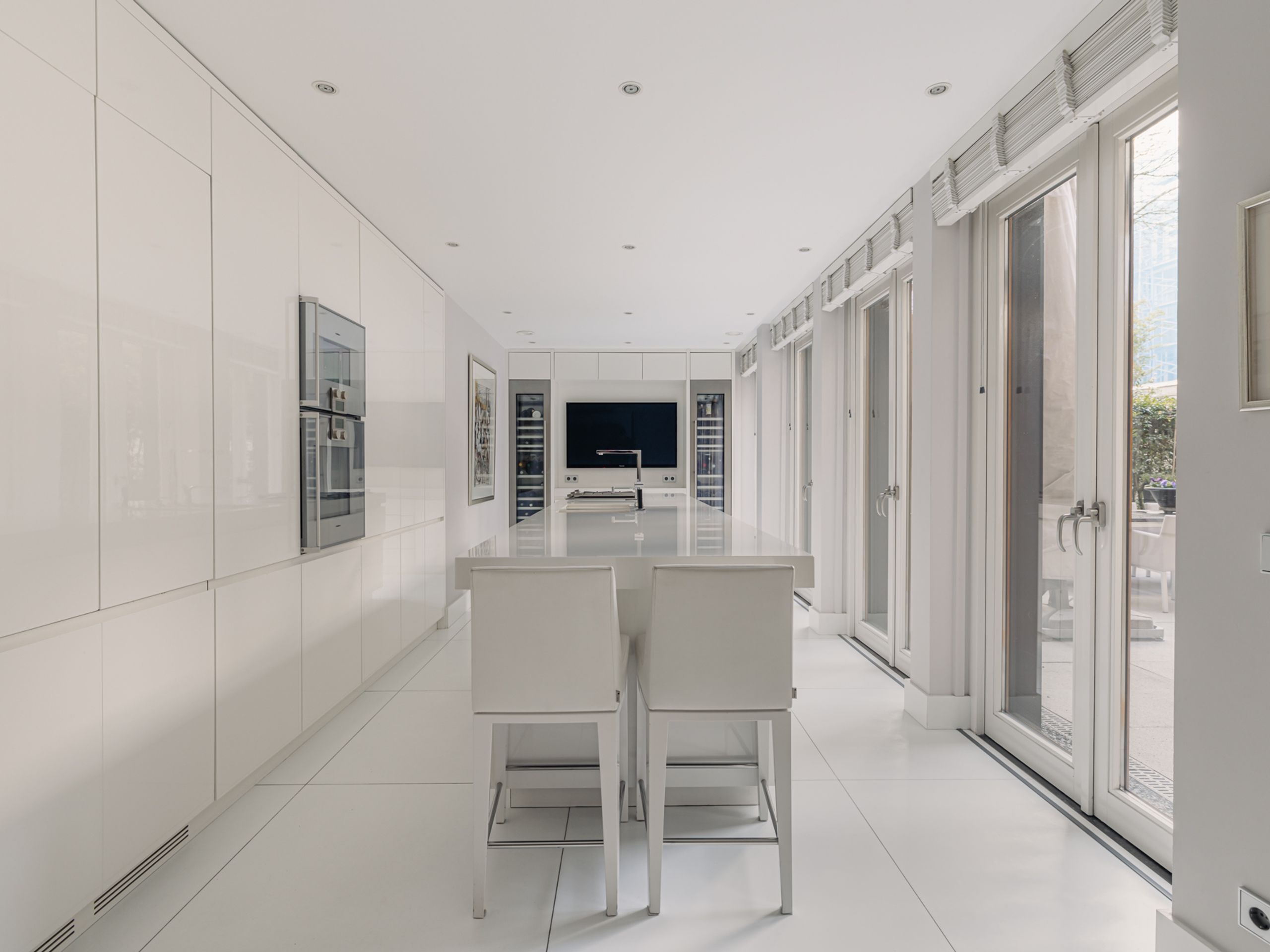 Pieter de Hoochstraat 9-A — 10