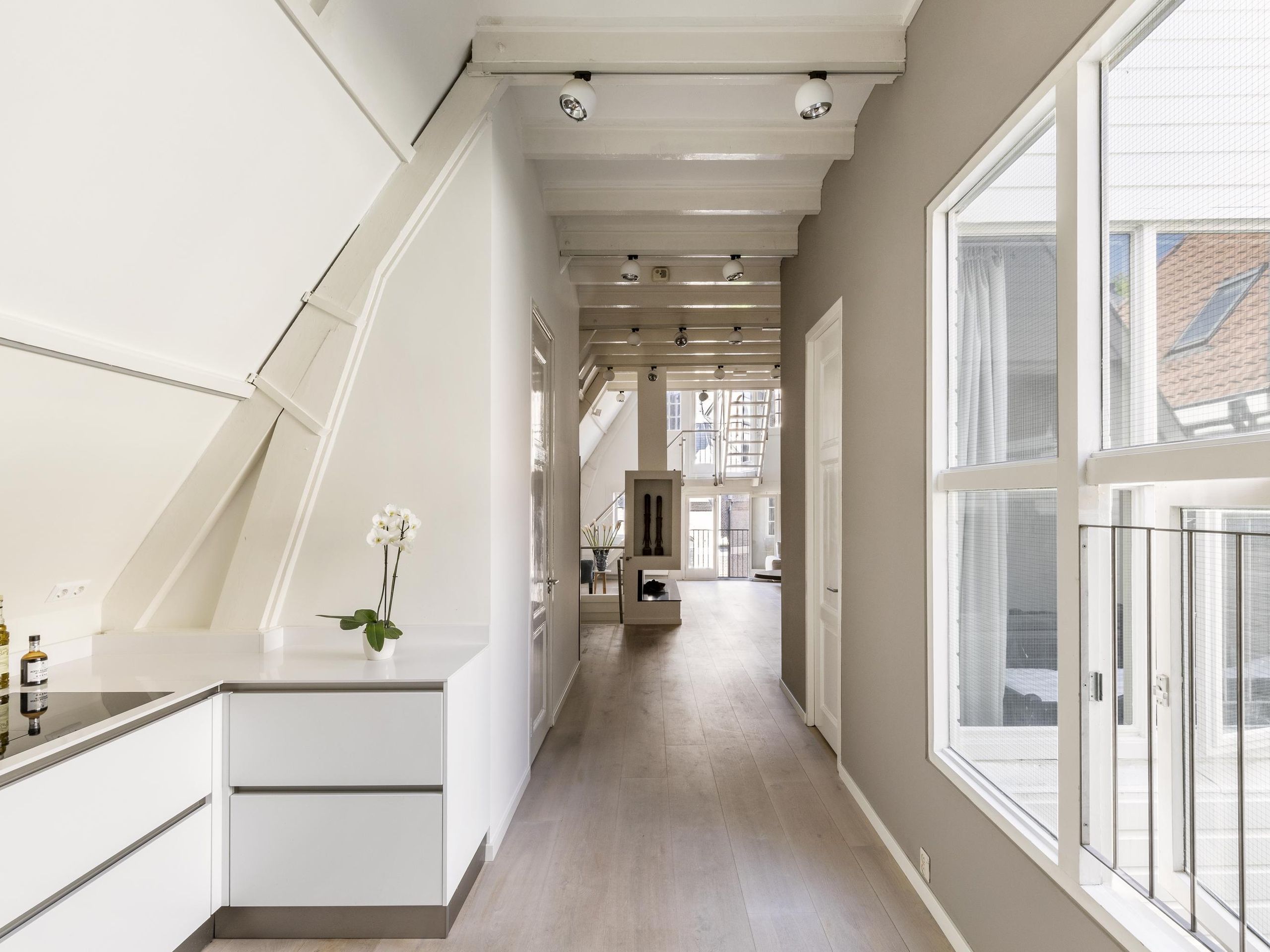 Oudezijds Kolk 5-C — 10