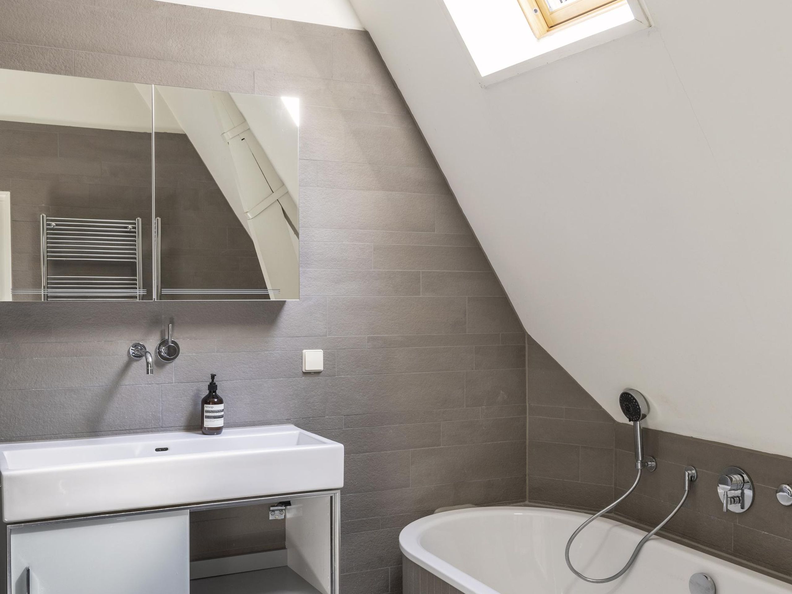 Oudezijds Kolk 5-C — 18