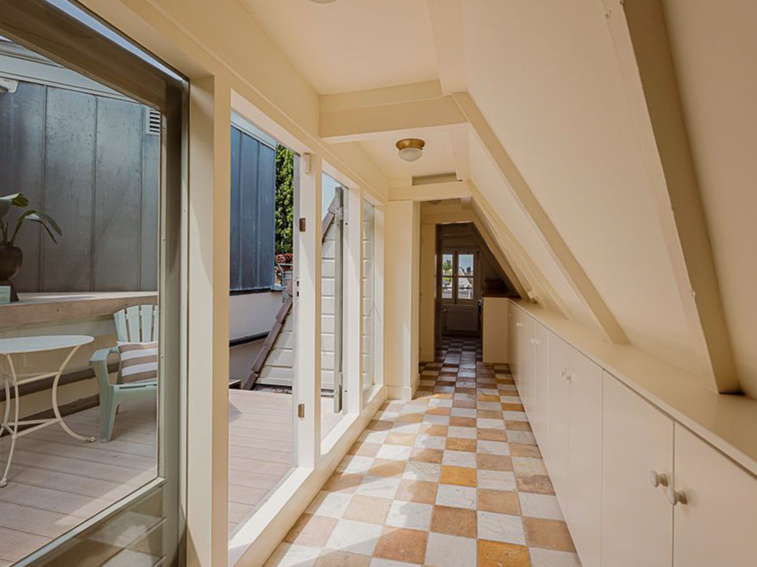 Keizersgracht 12-E — 32