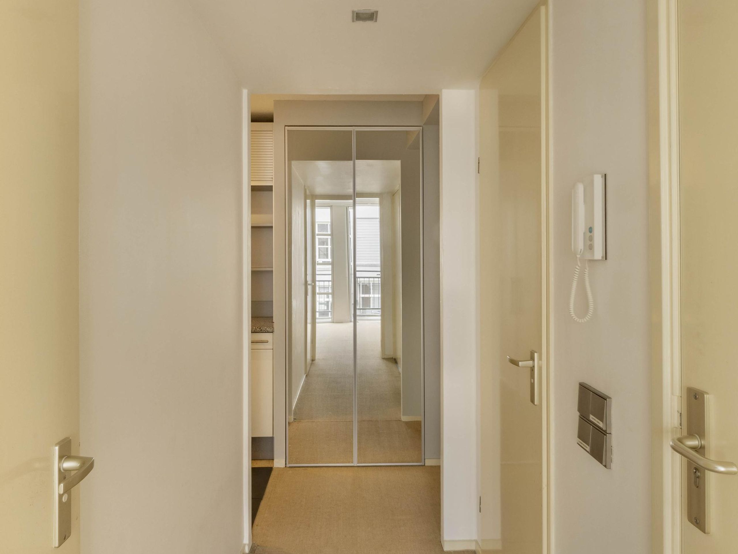 Lange Leidsedwarsstraat 16-C — 10
