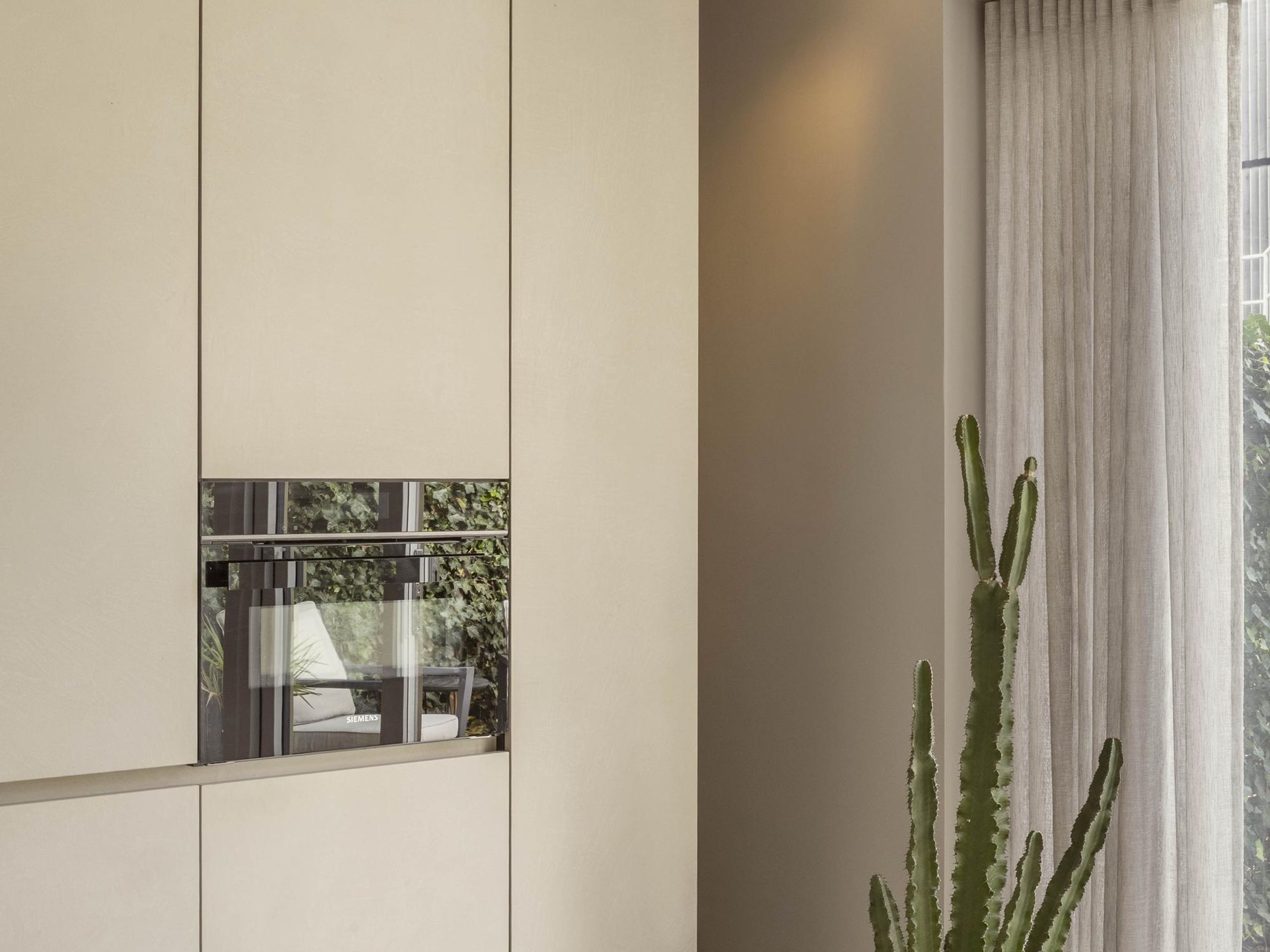 Kruldistelstraat 27 — 8