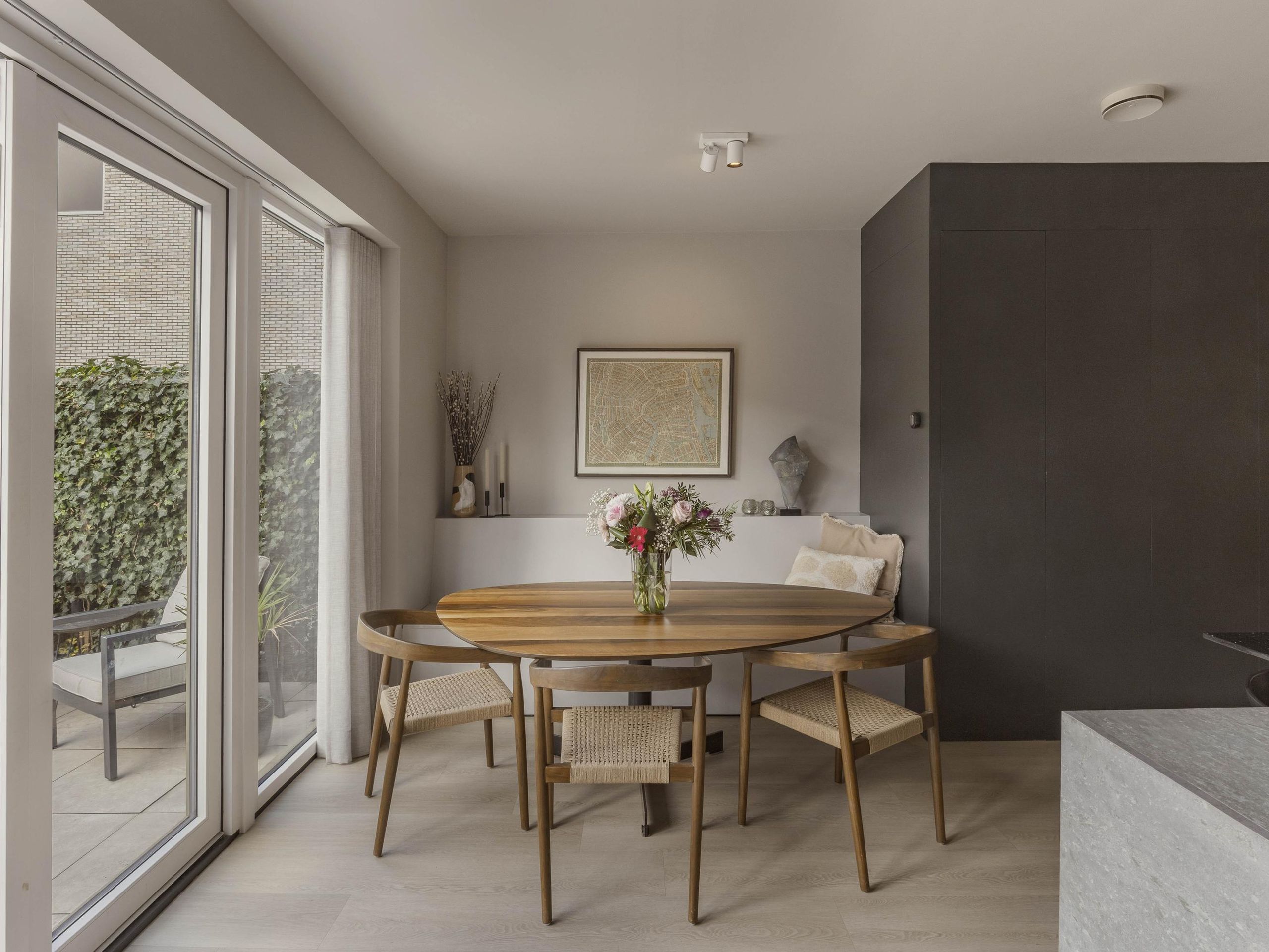 Kruldistelstraat 27 — 11