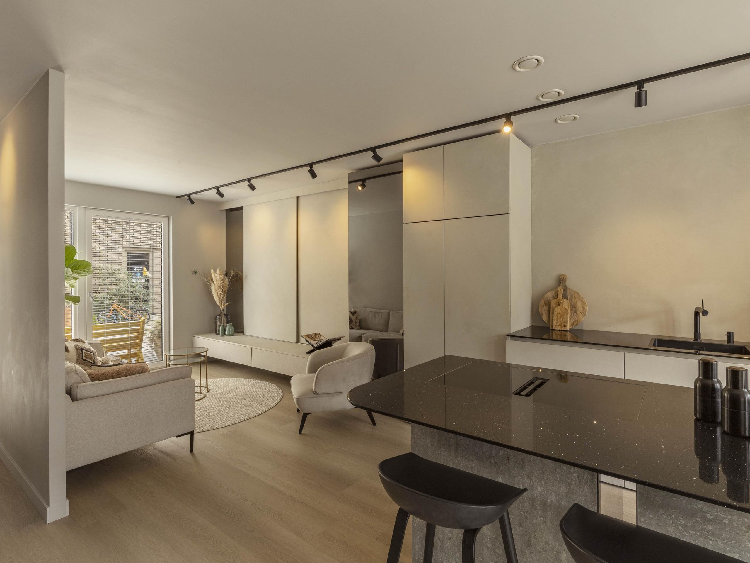 Kruldistelstraat 27 — 12