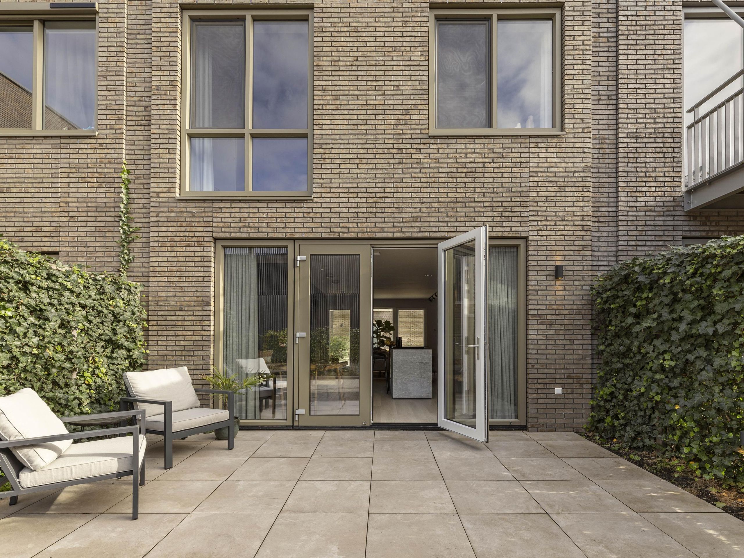 Kruldistelstraat 27 — 16