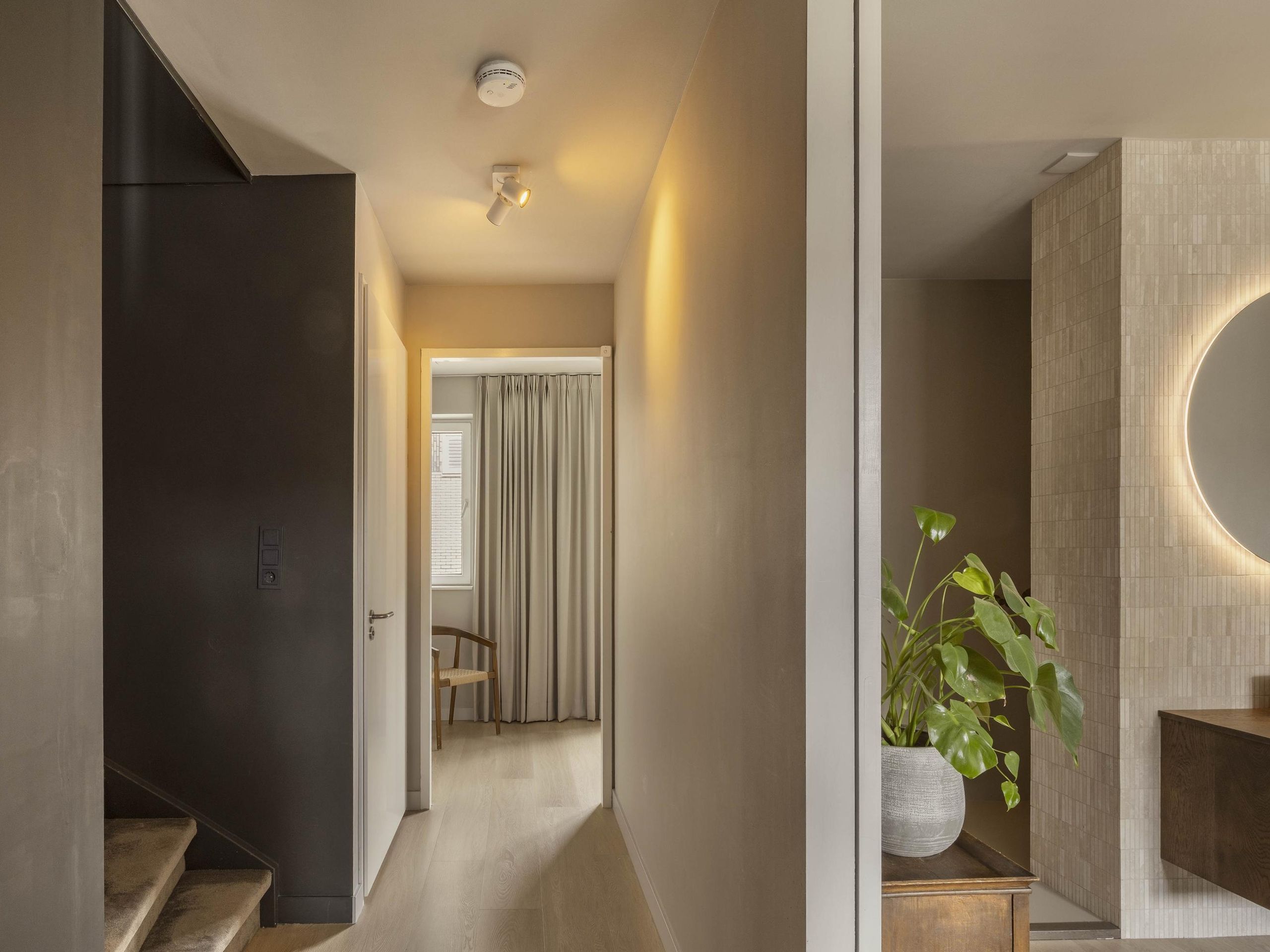 Kruldistelstraat 27 — 18