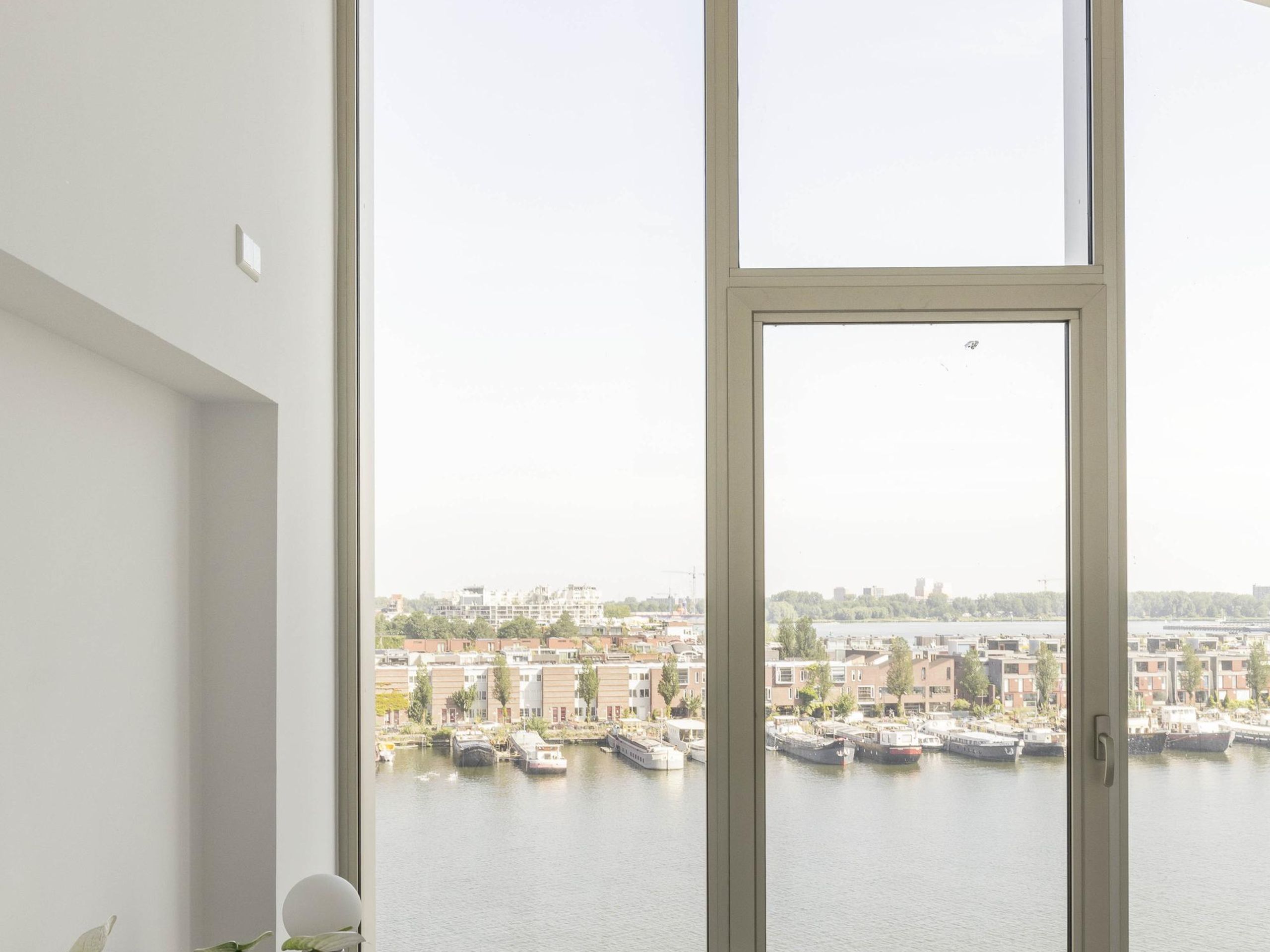 Zeeburgerkade 936 — 20