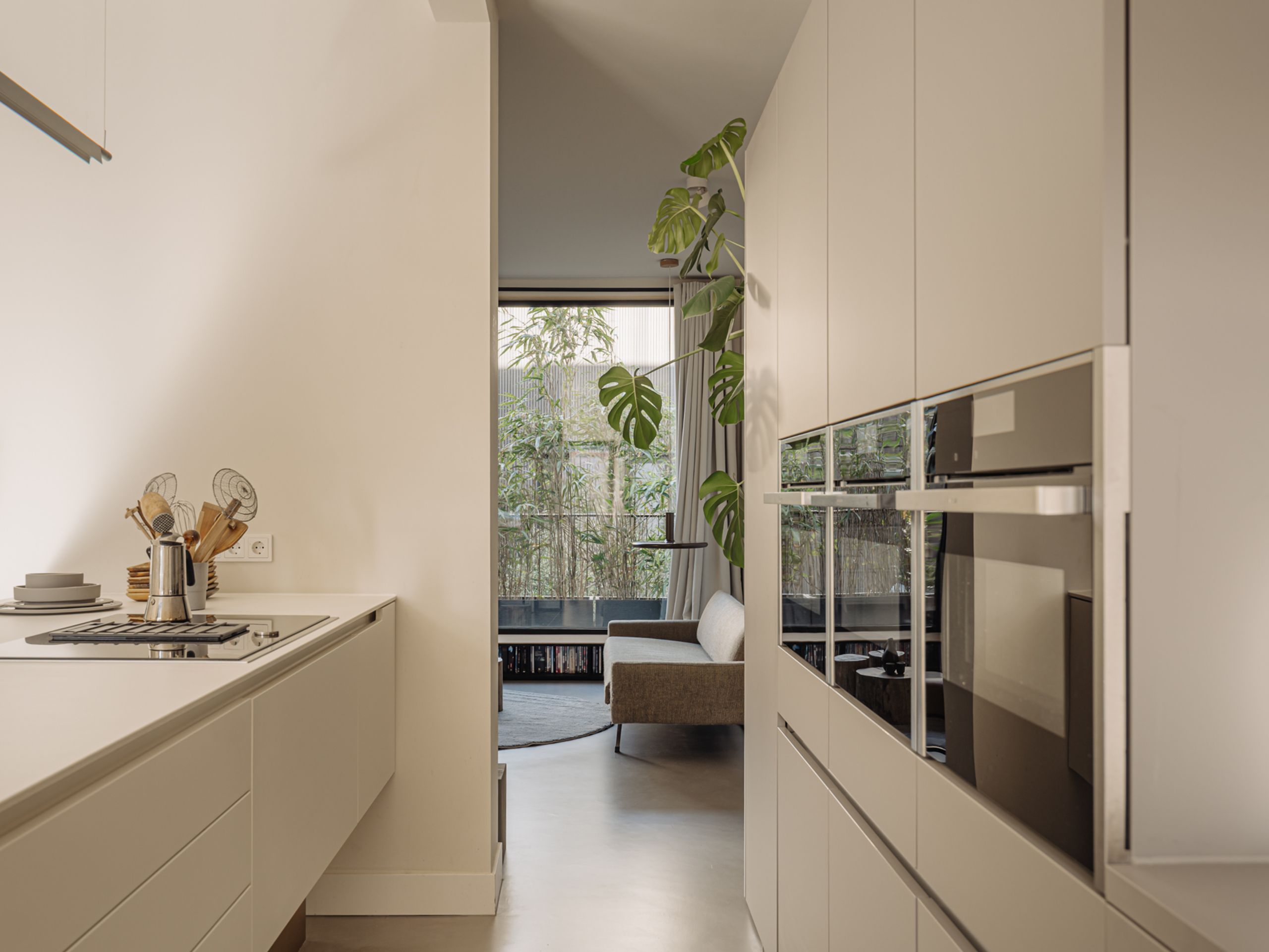 Leen Jongewaardkade 3 — 11