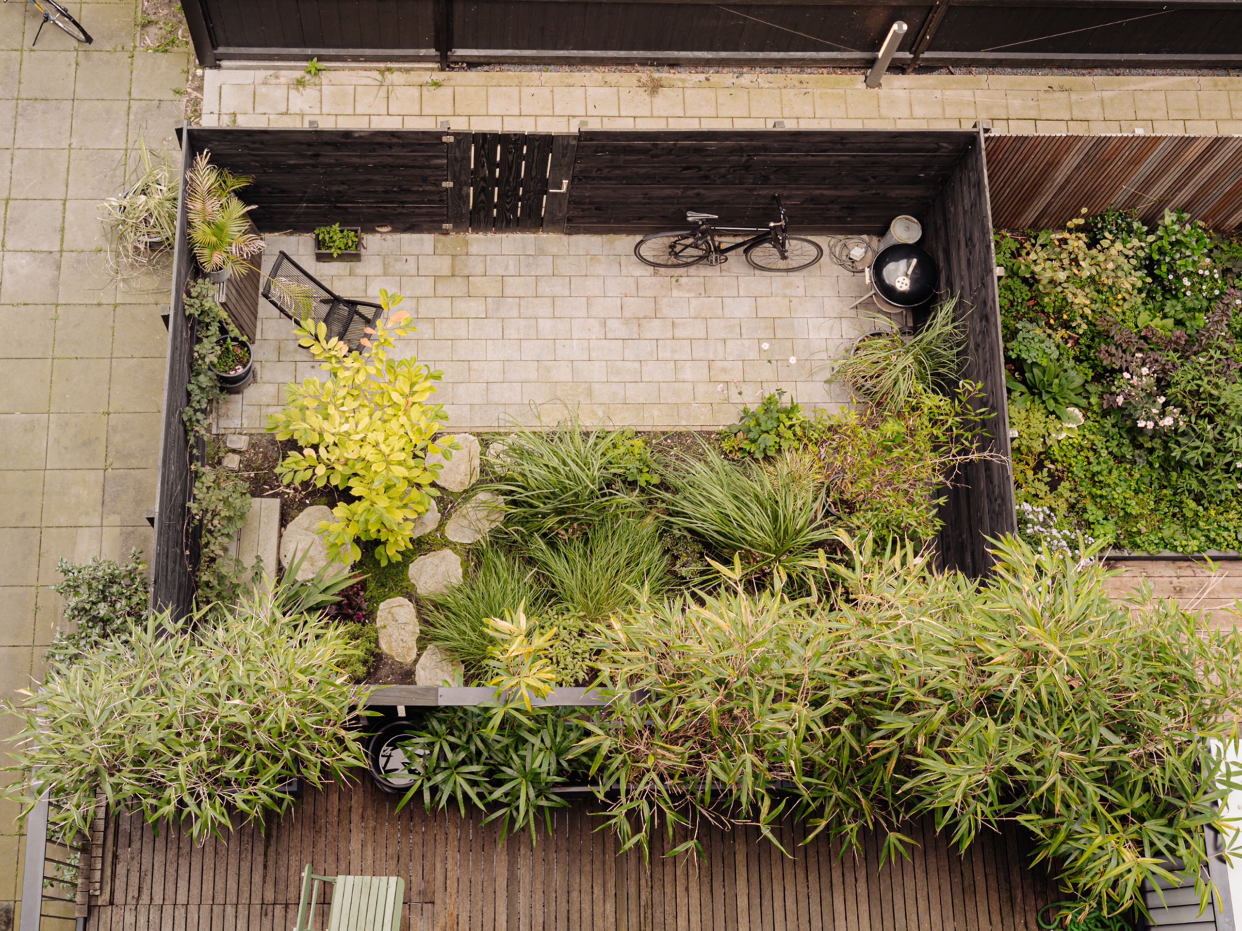 Leen Jongewaardkade 3 — 23