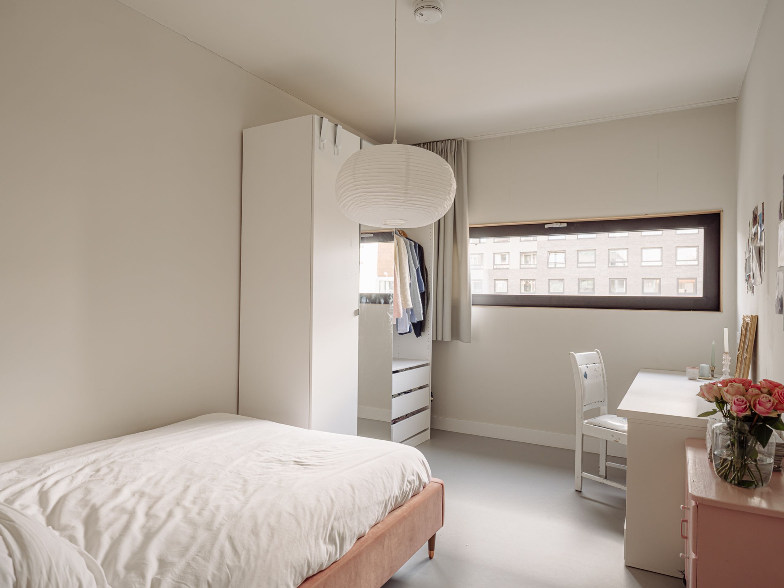 Leen Jongewaardkade 3 — 28