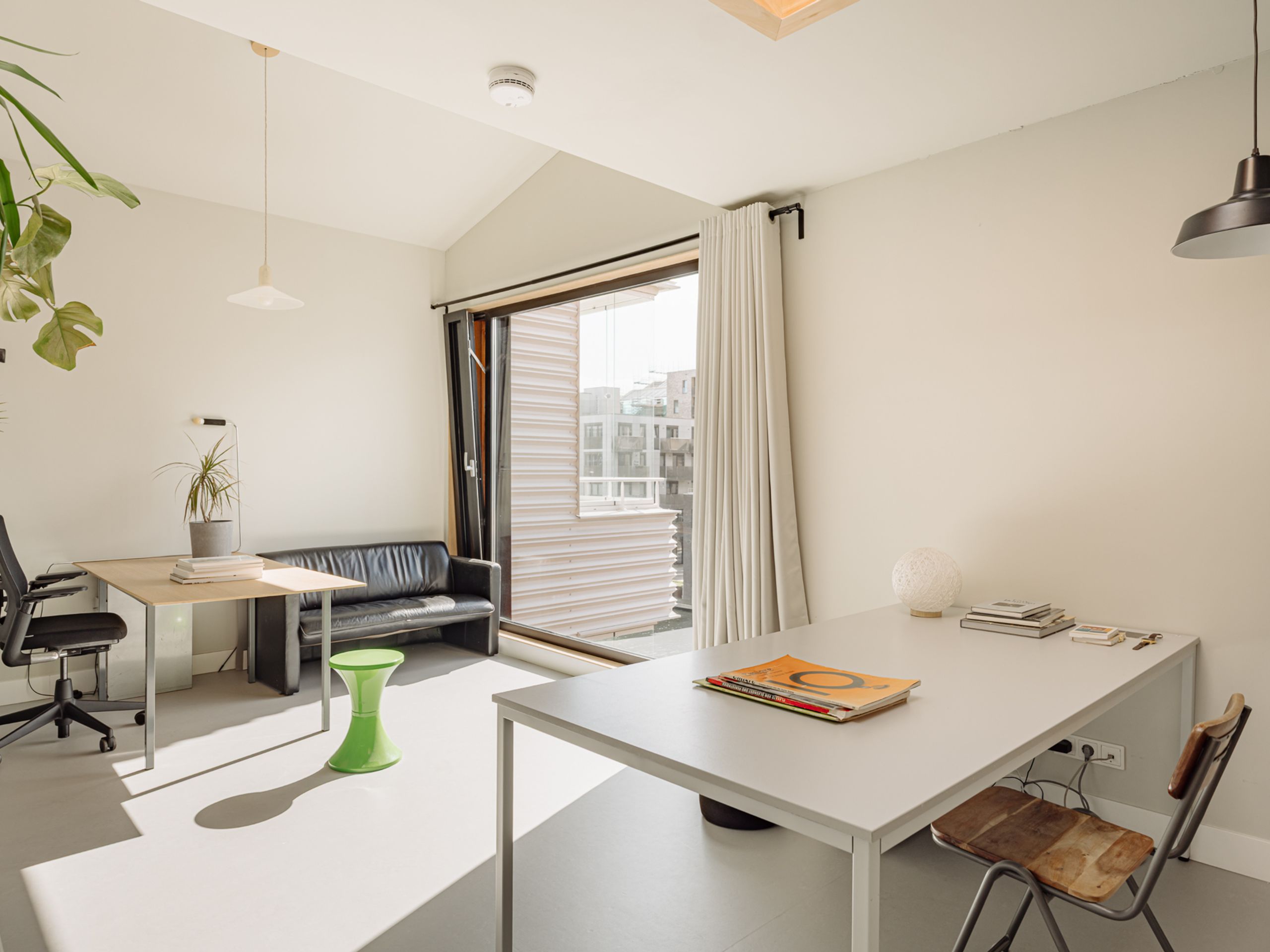 Leen Jongewaardkade 3 — 36