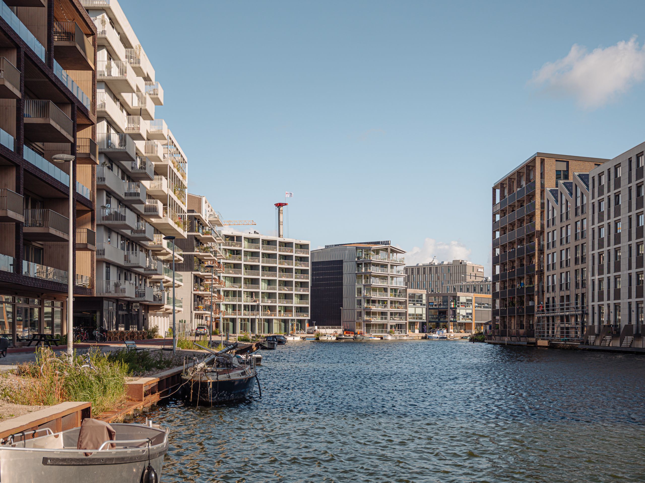 Leen Jongewaardkade 3 — 50