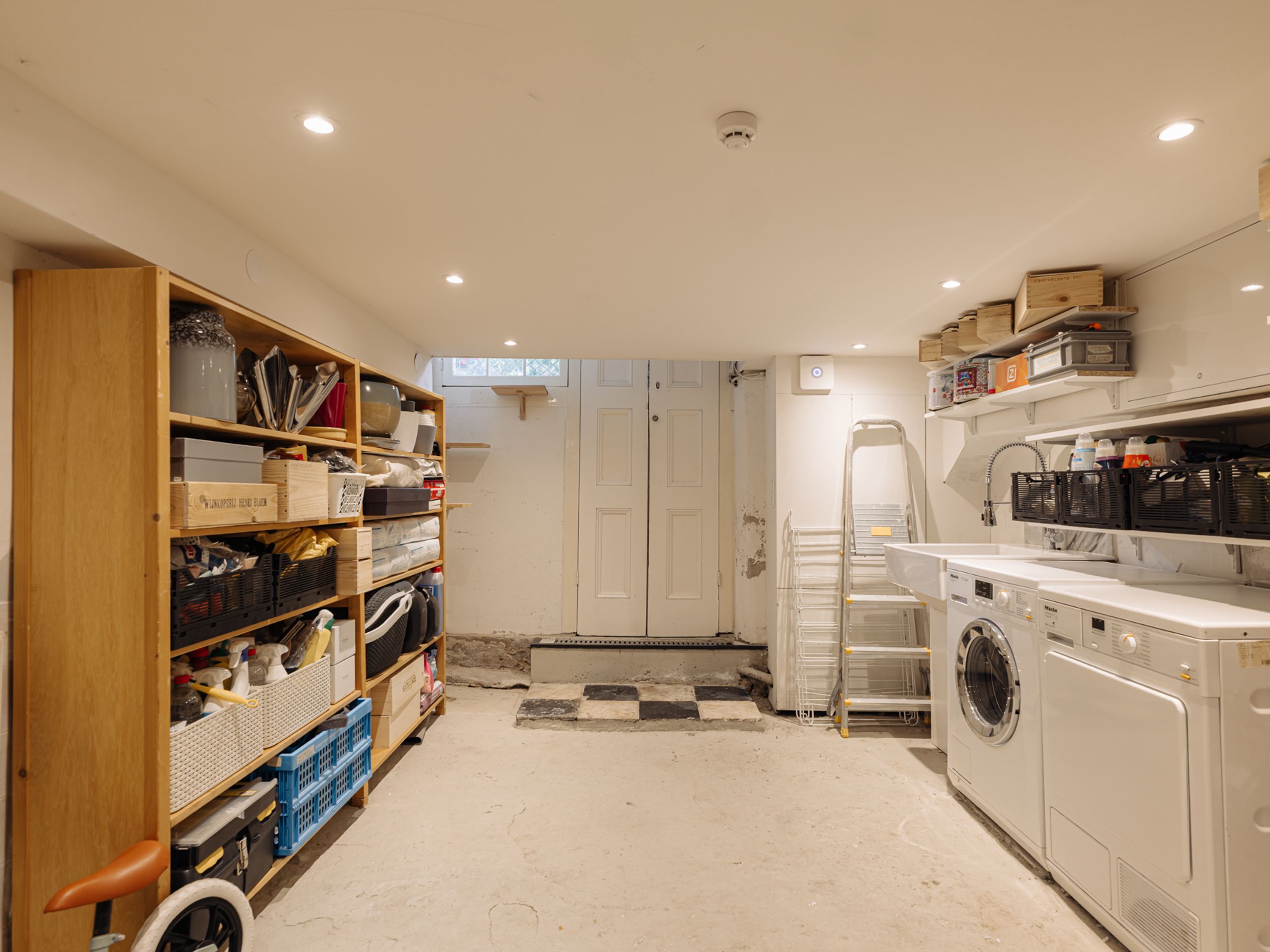 Blauwburgwal 3 — 19