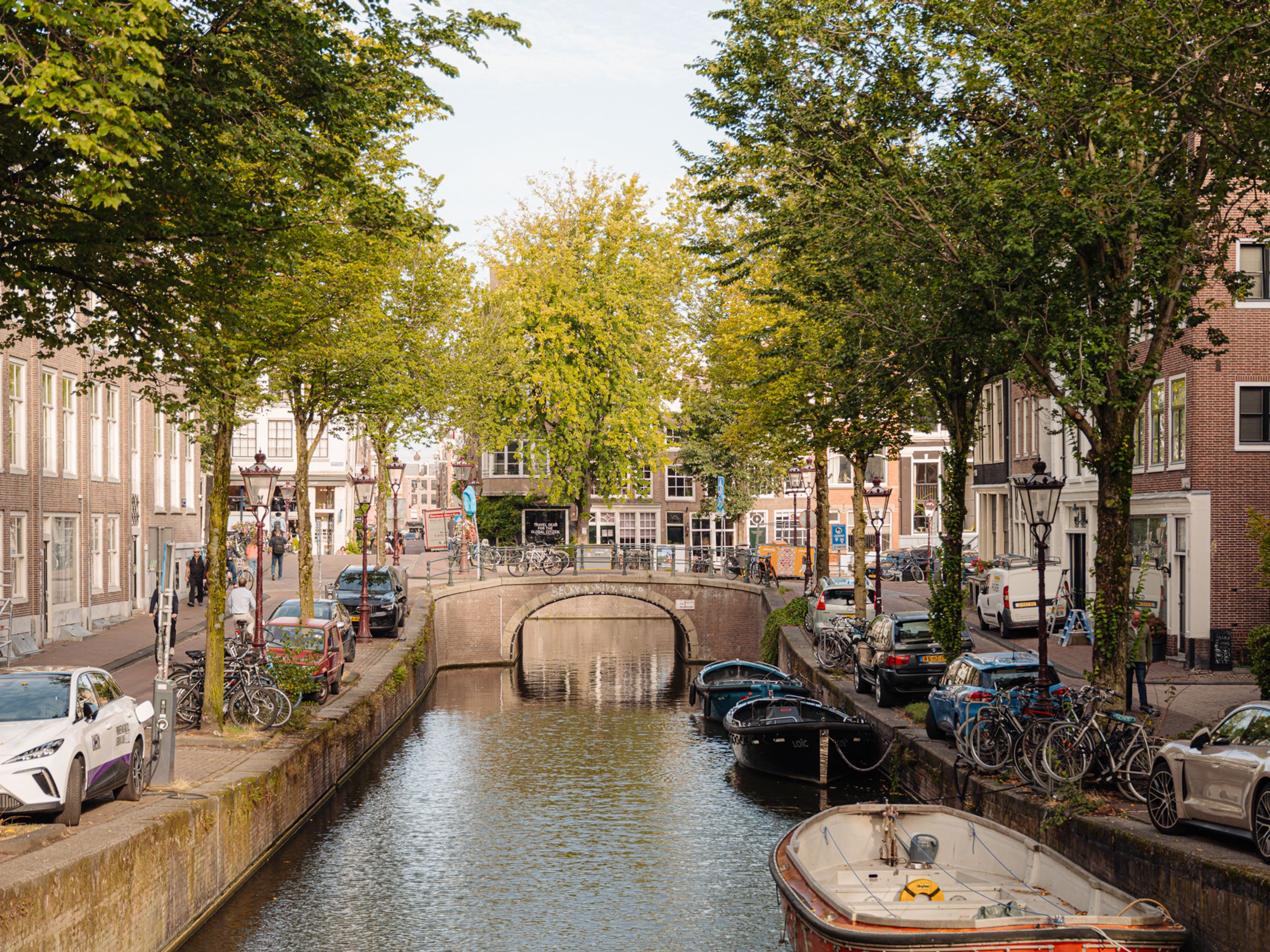 Blauwburgwal 3 — 21