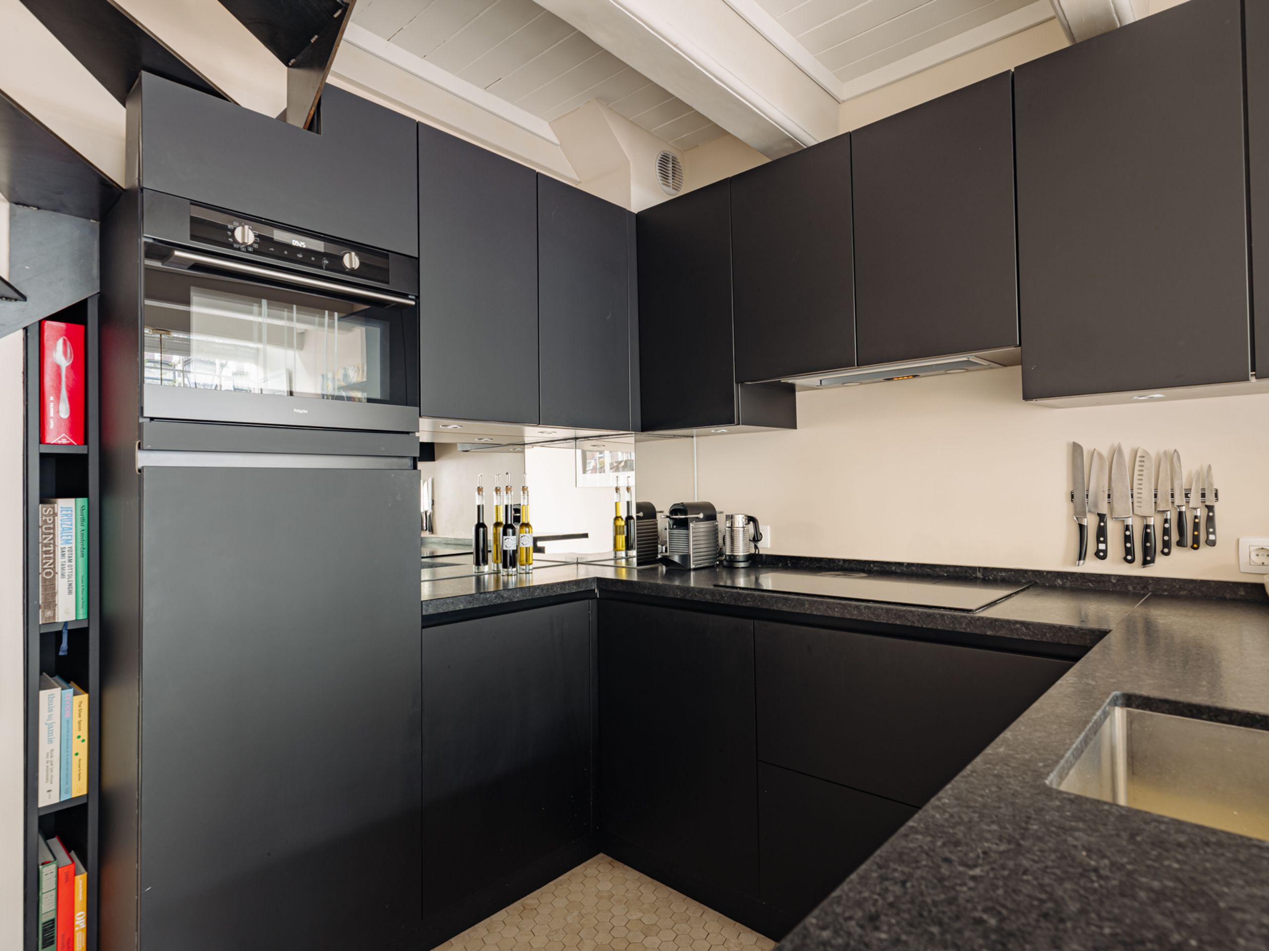 Blauwburgwal 3 — 6