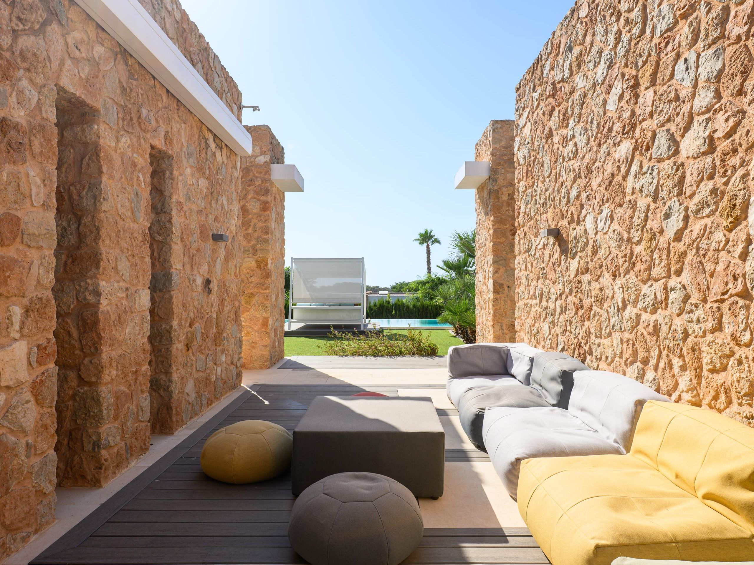 Cala Conta 33  — 8