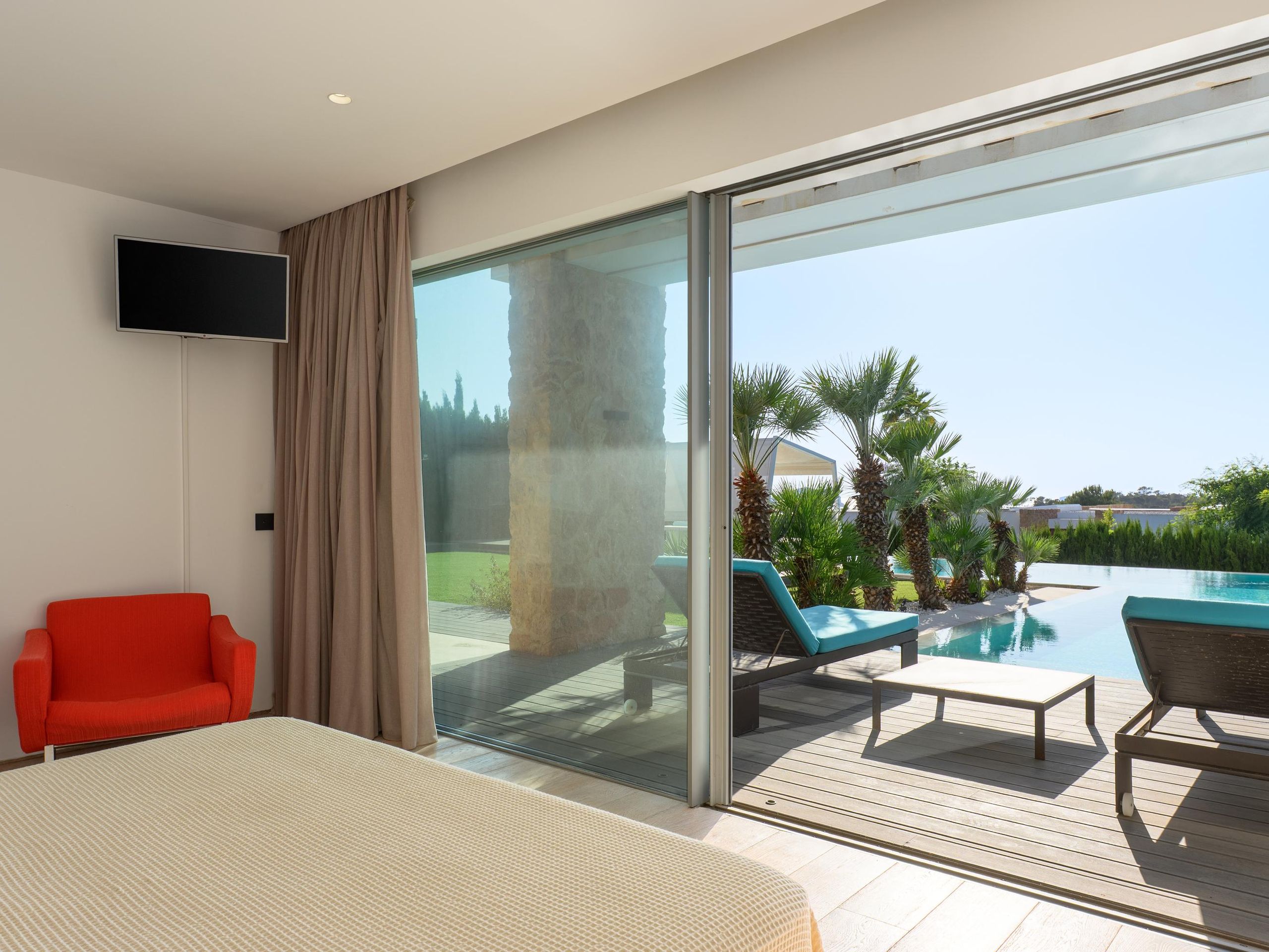 Cala Conta 33  — 24