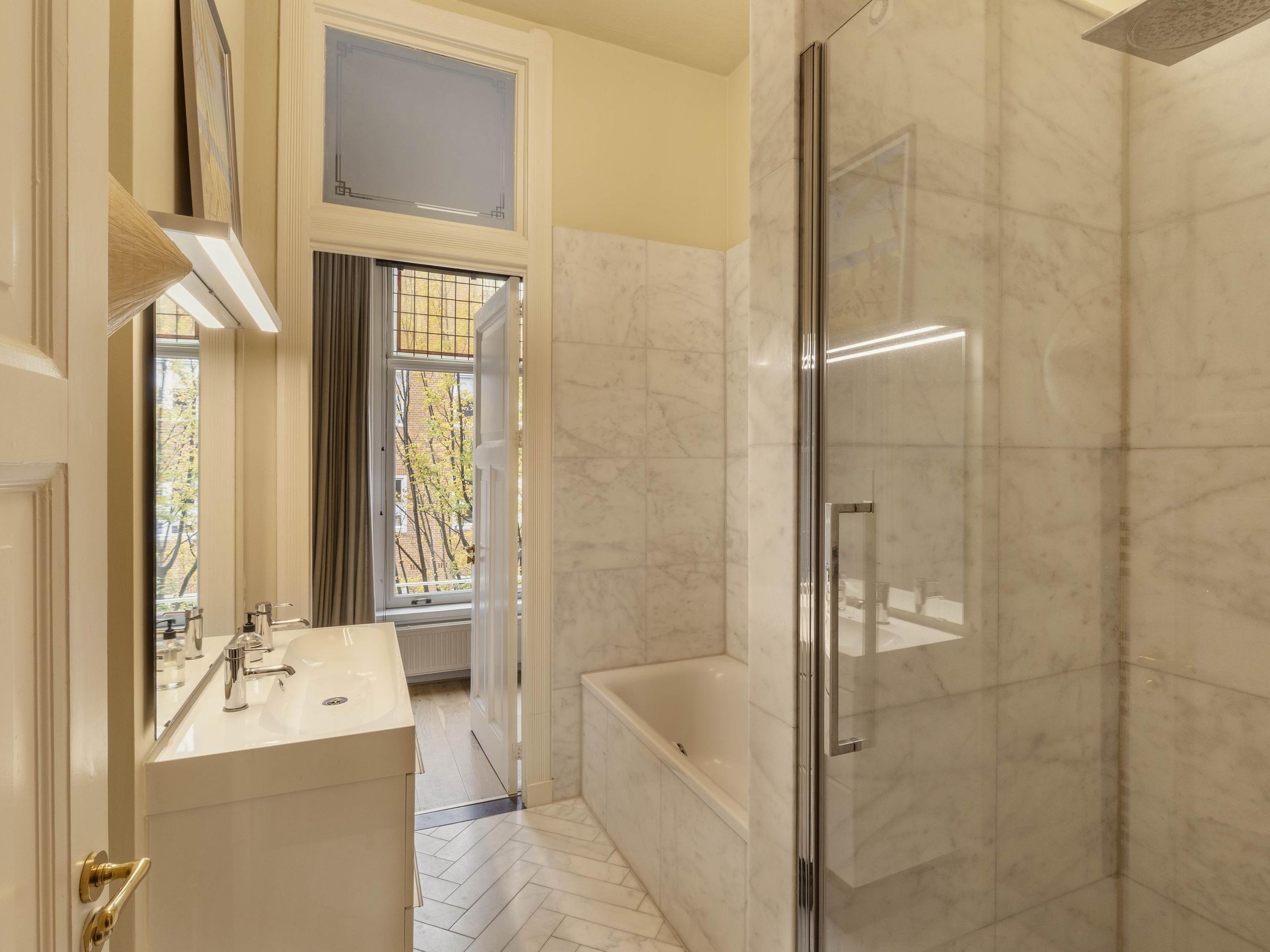 Nicolaas Maesstraat 122-2 — 22