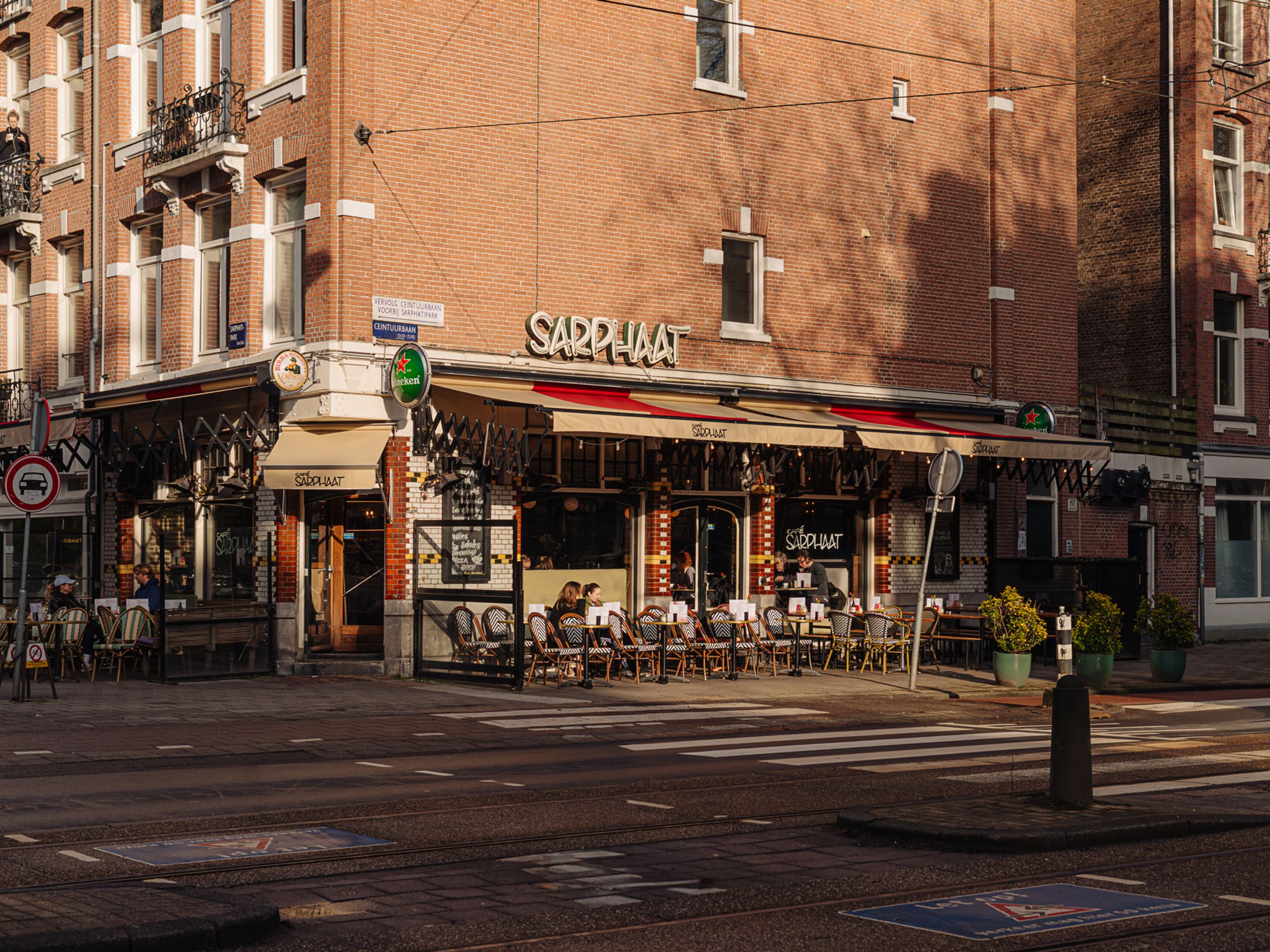 Roelof Hartstraat 15-D — 23
