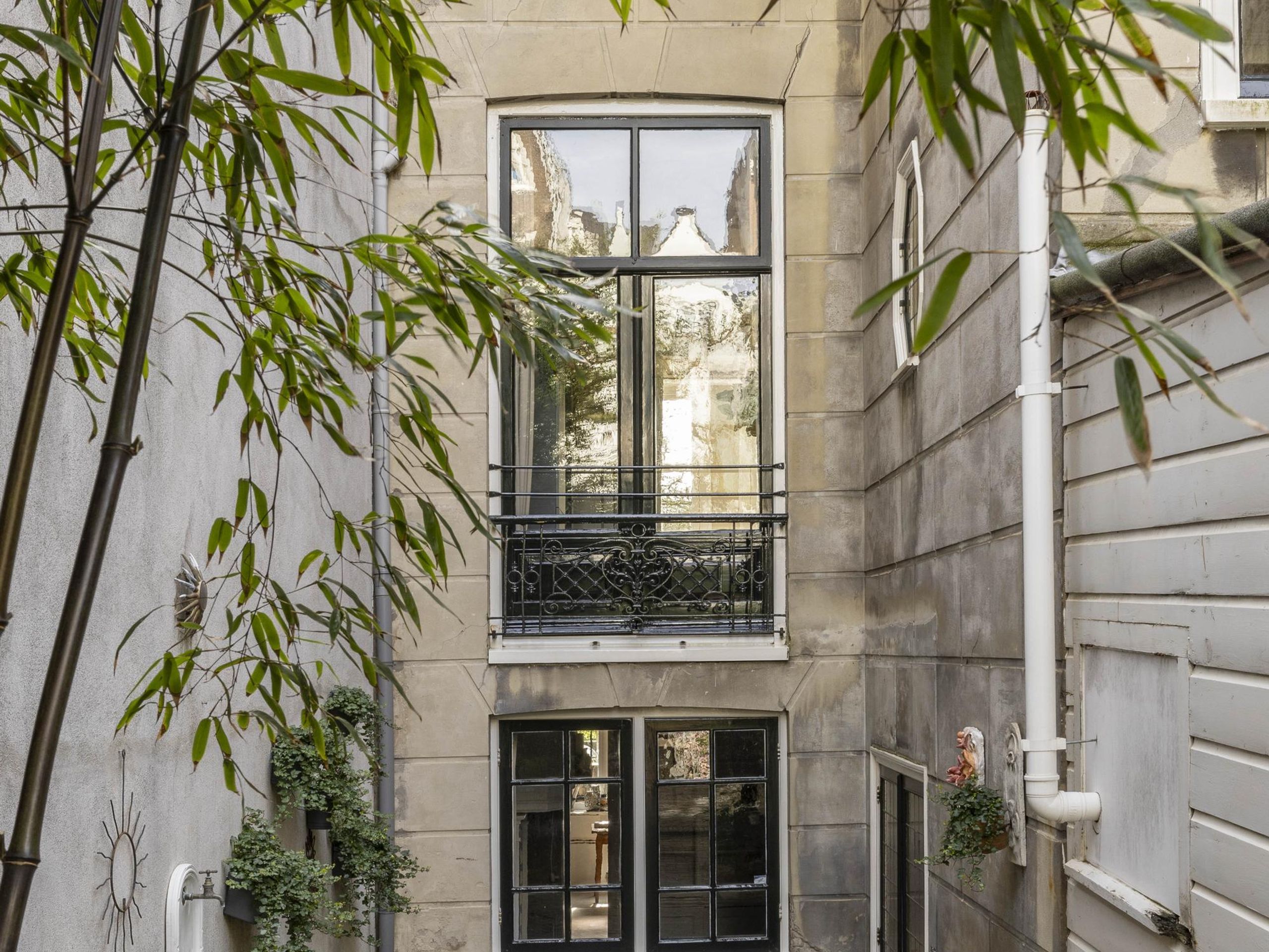 Frederiksplein 20 — 16