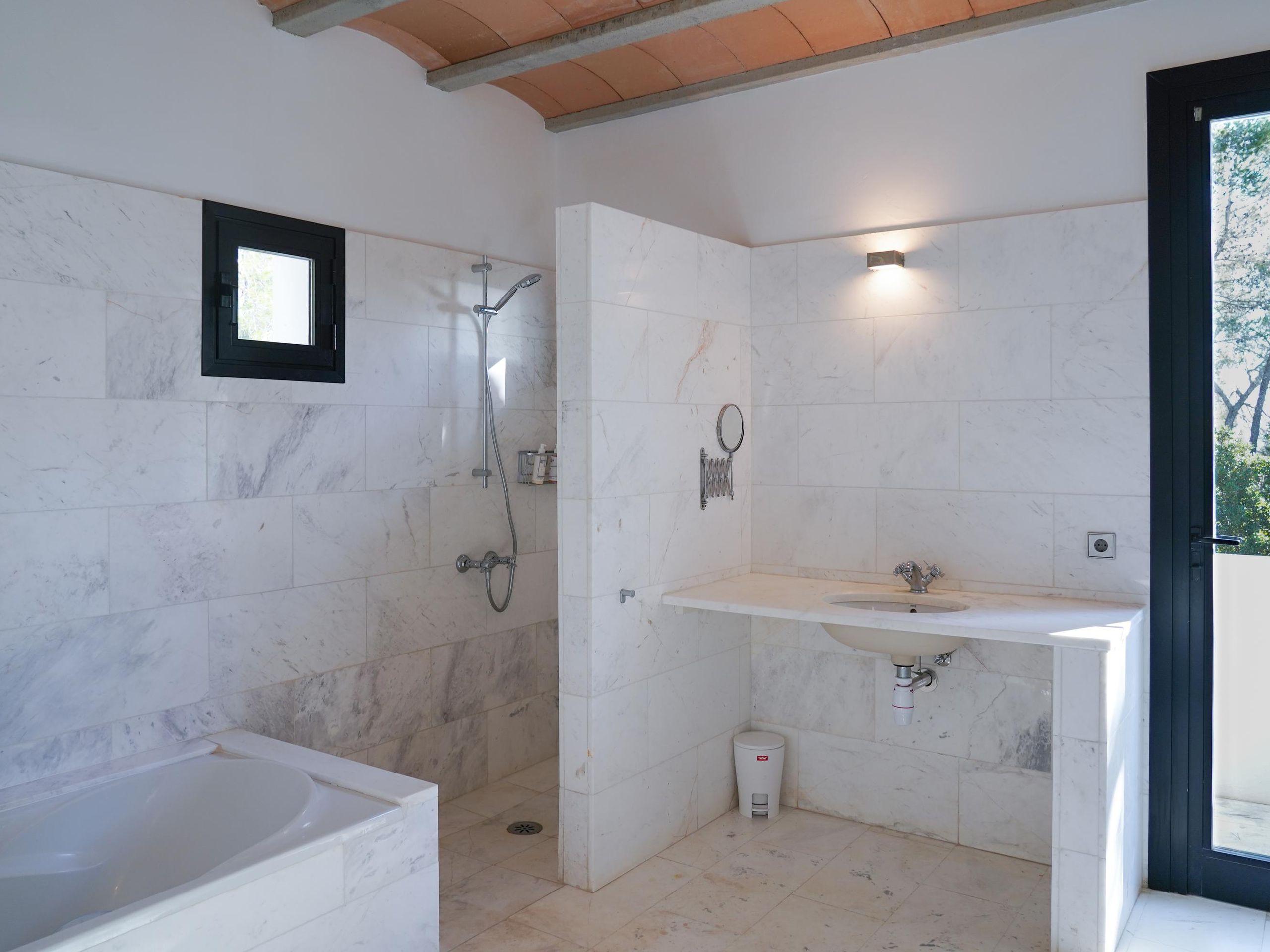 Villa Iris  — 44