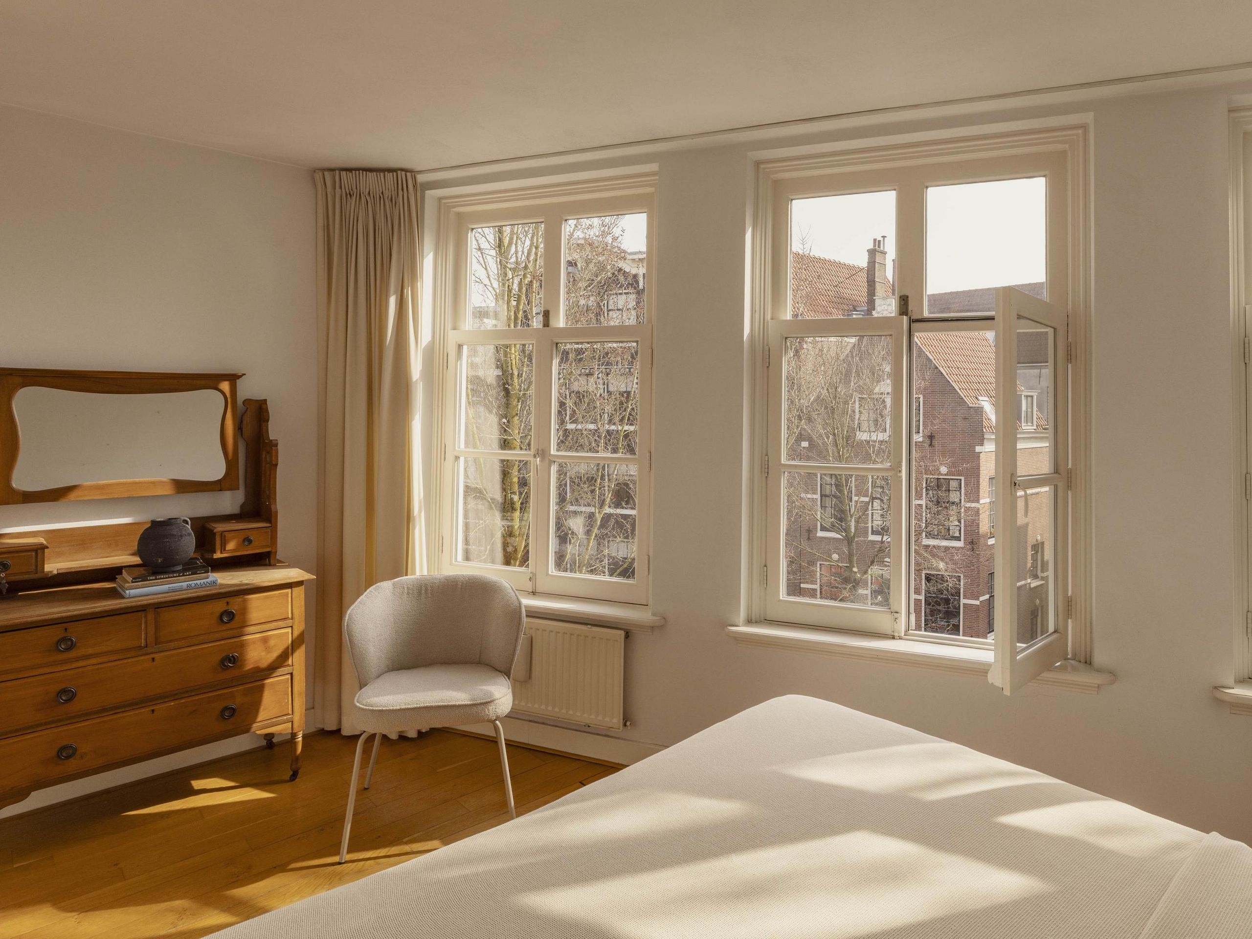 Krom Boomssloot 12 — 16