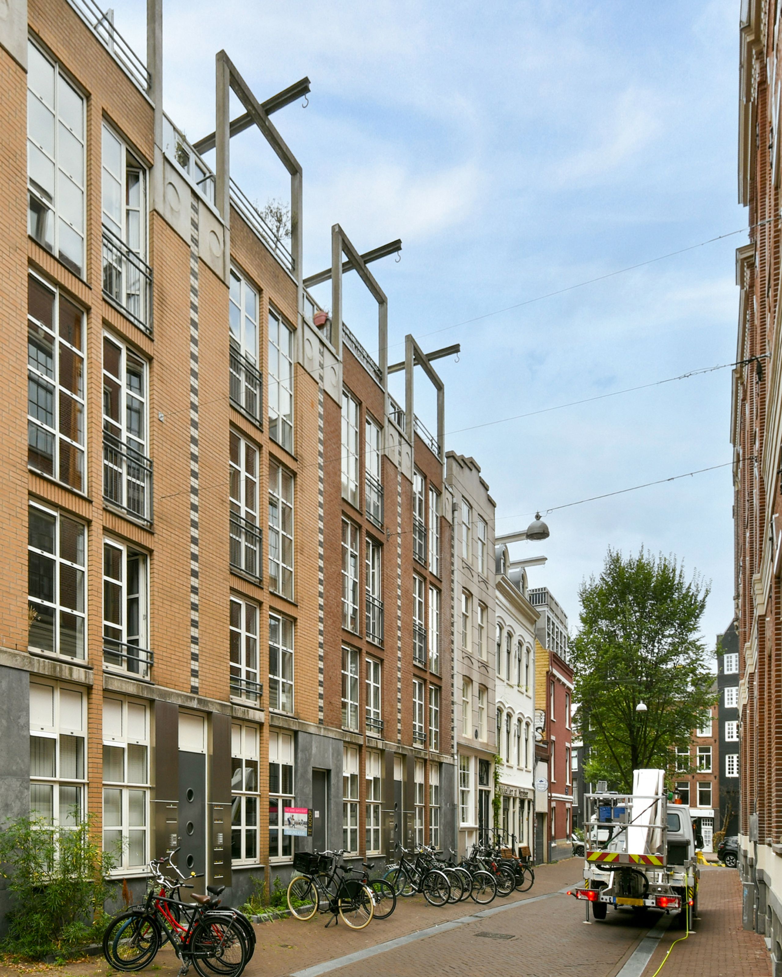 Lange Leidsedwarsstraat 16-D