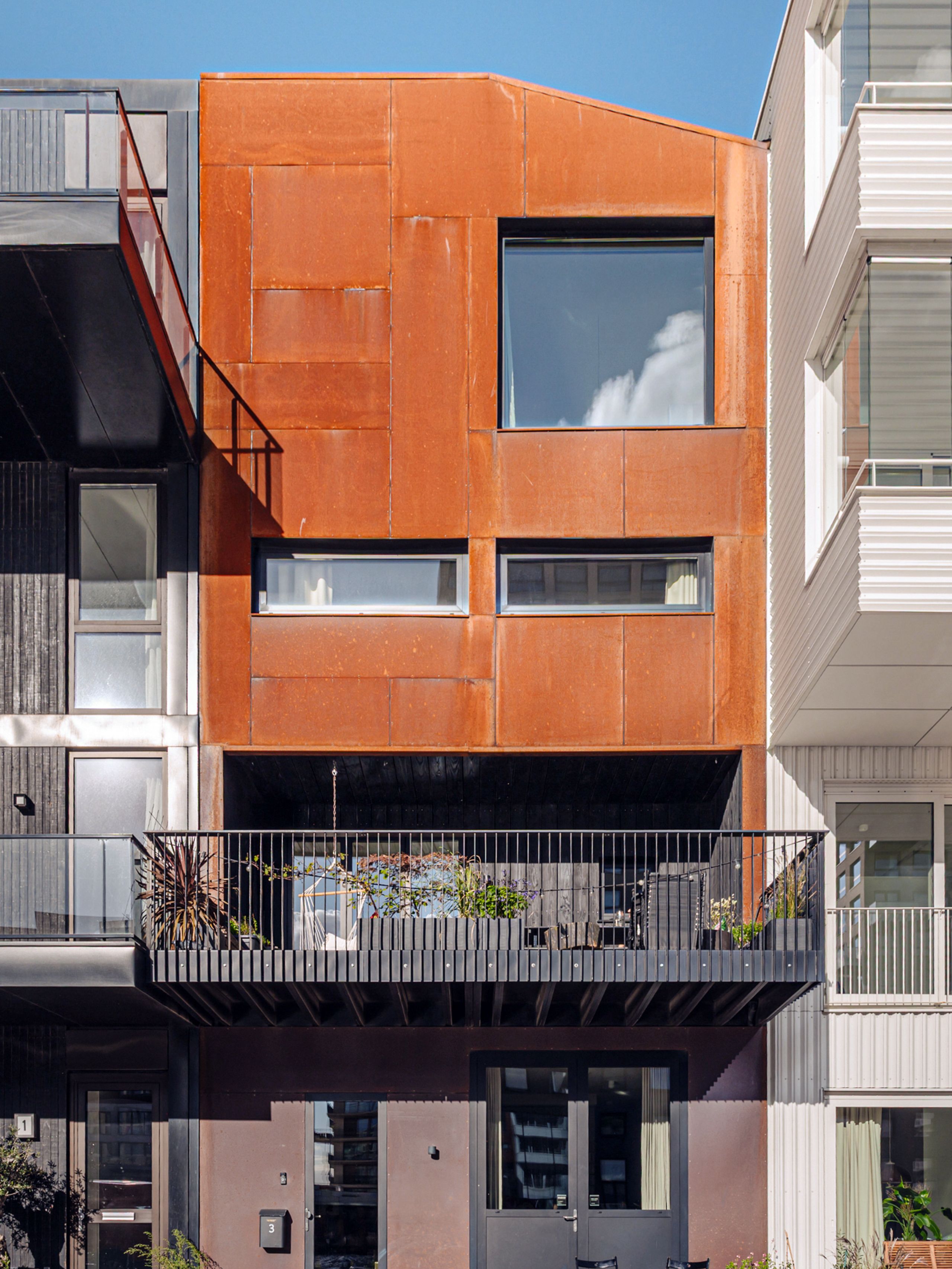 Leen Jongewaardkade 3 — image 4