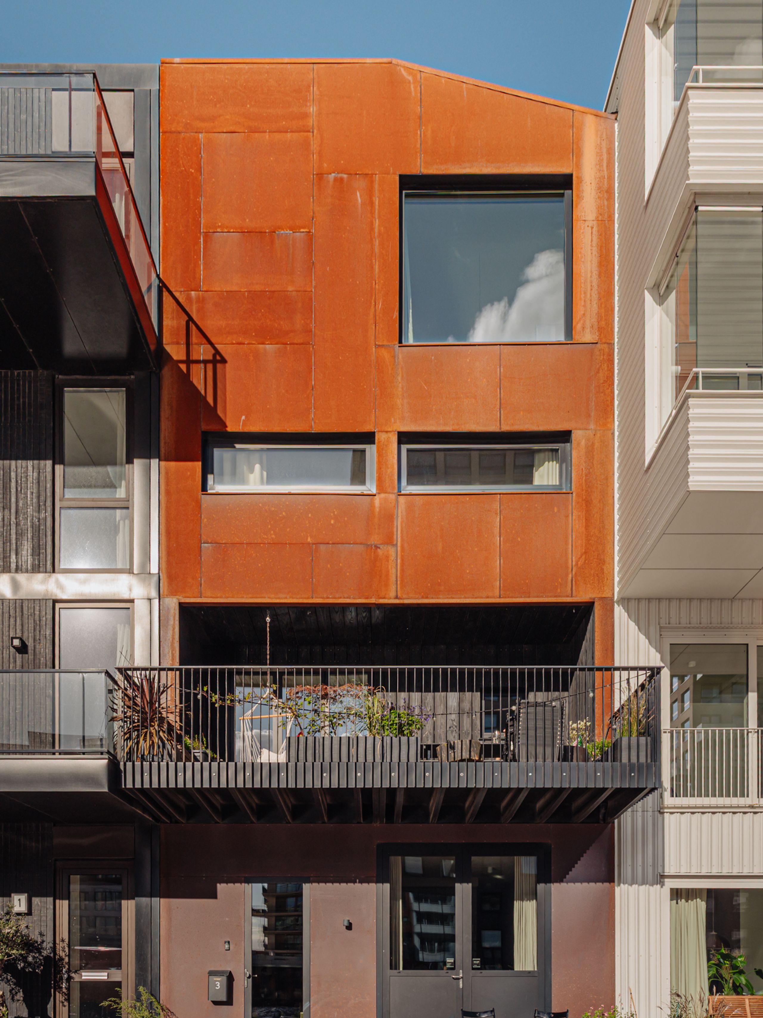 Leen Jongewaardkade 3 — image 4