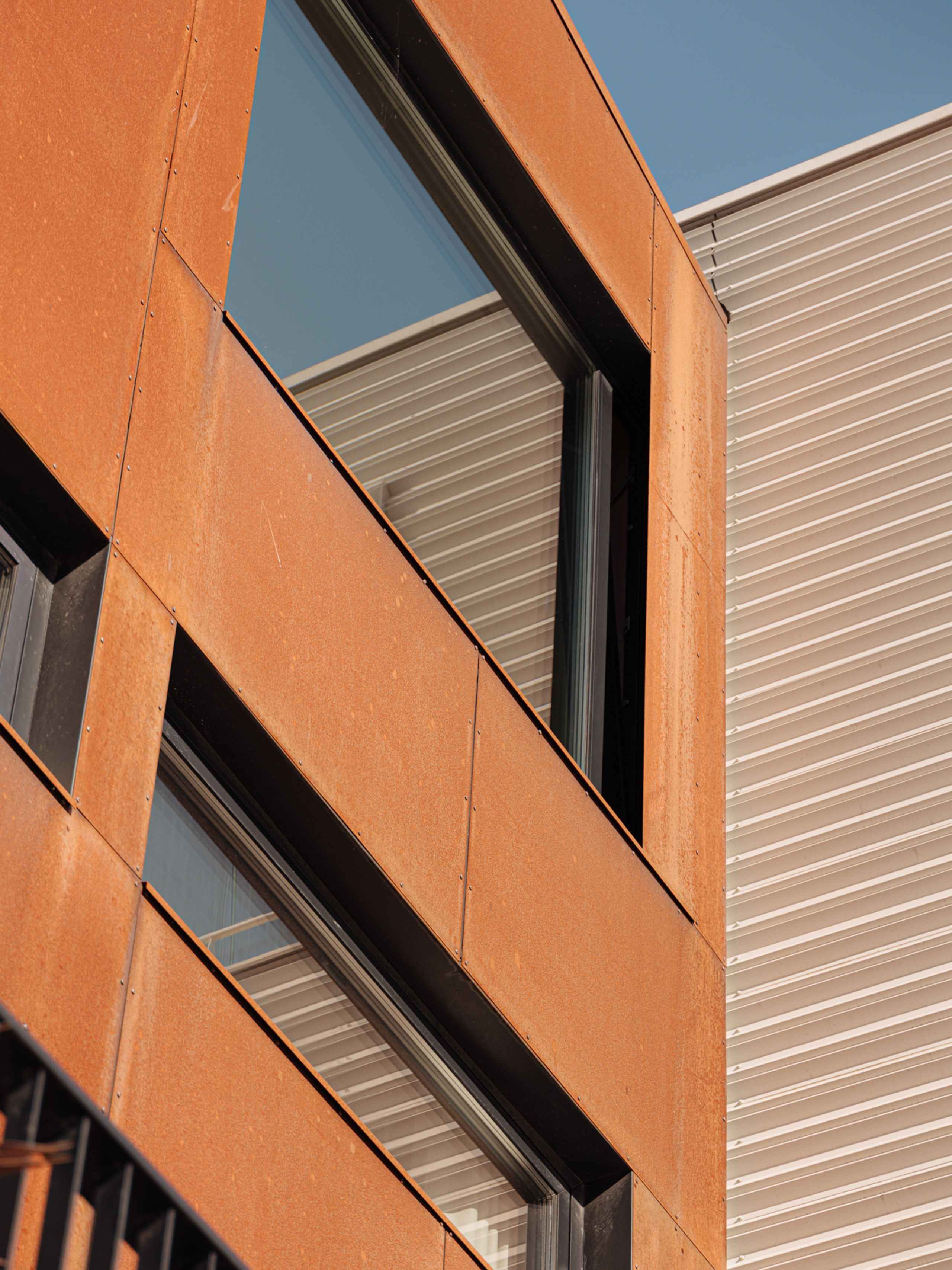 Leen Jongewaardkade 3 — image 5